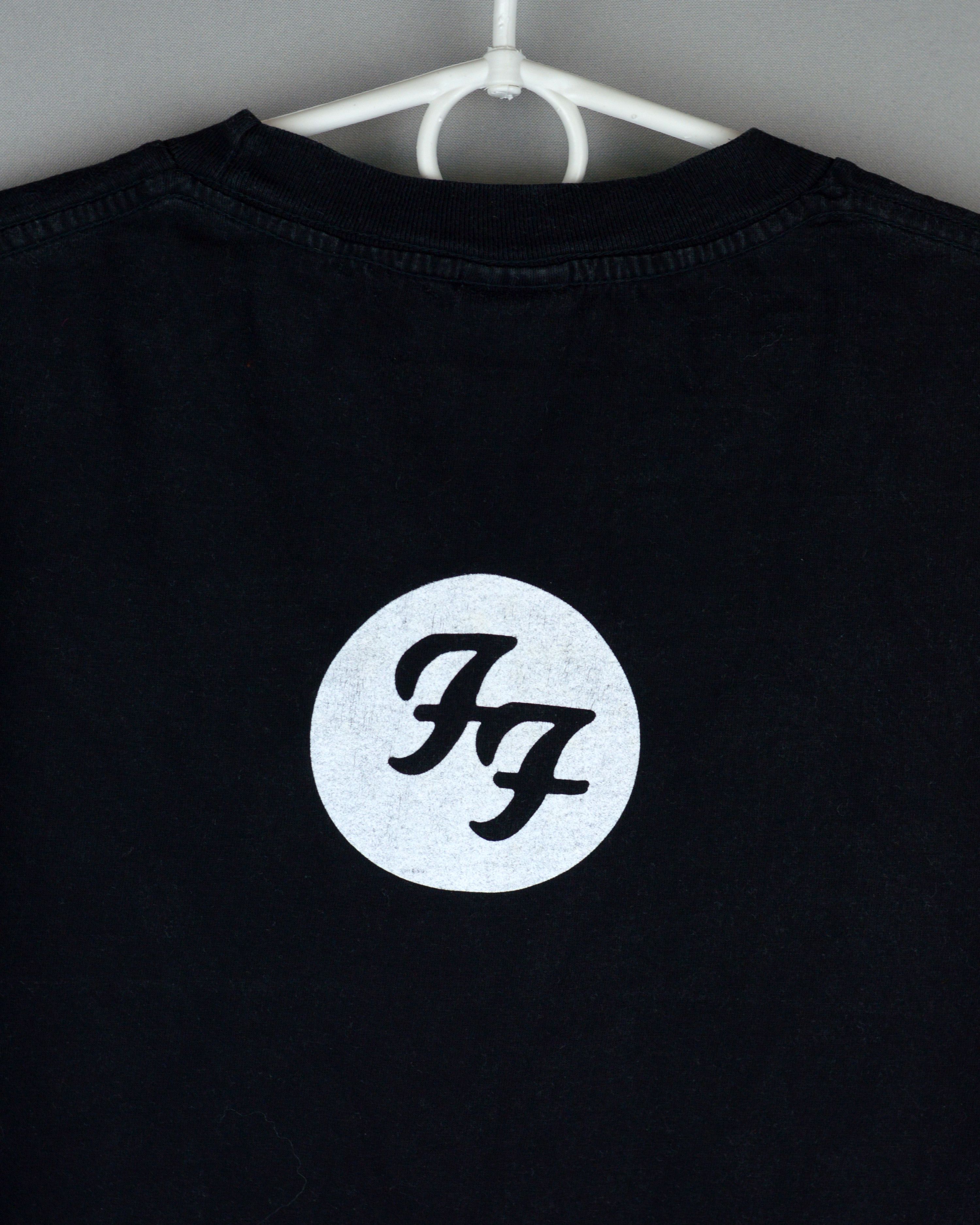 Vintage Vintage Foo Fighters t shirt Size US XL / EU 56 / 4 - 6 Thumbnail