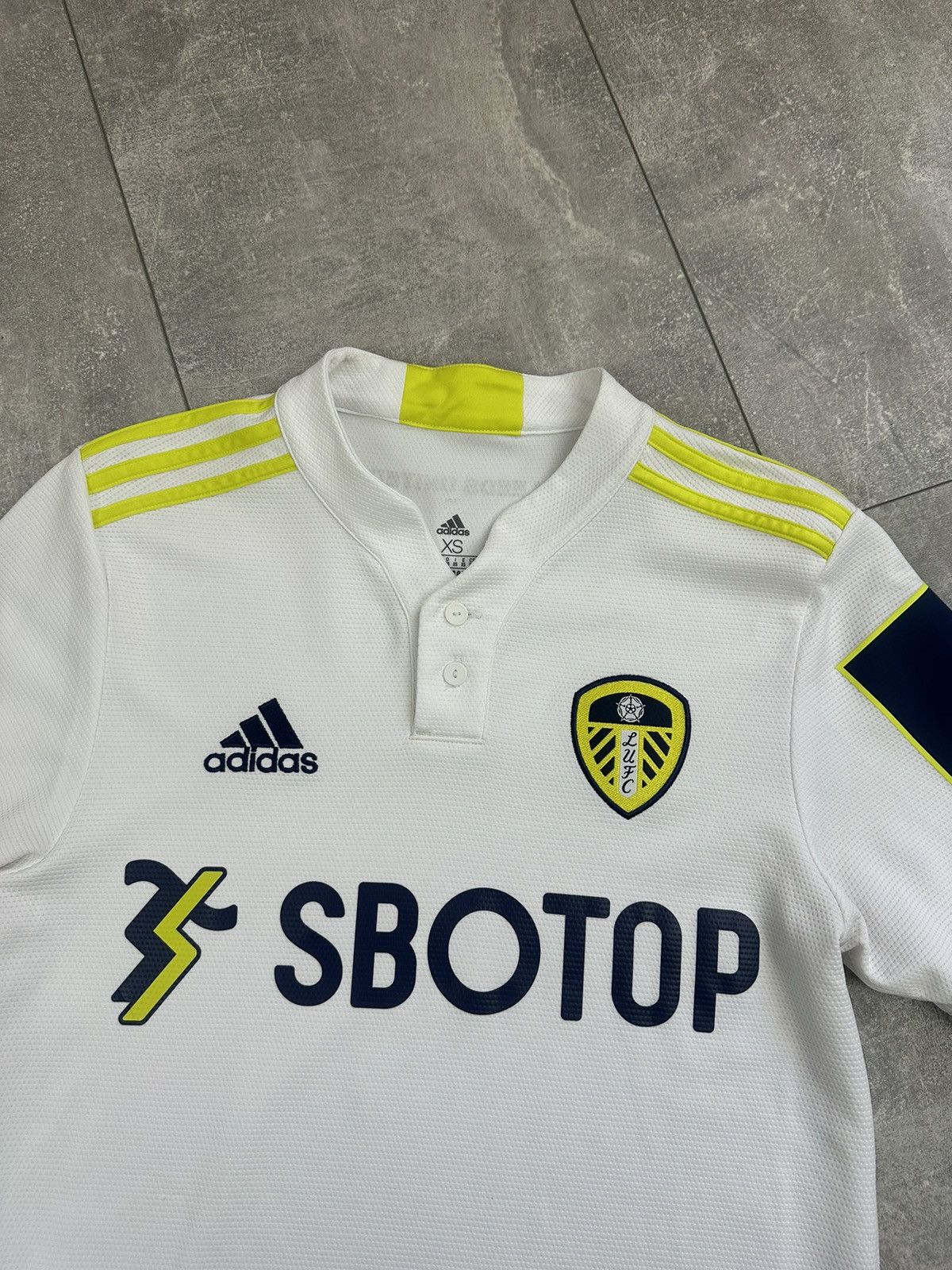 Adidas Adidas Leeds United 2021Home Soccer Jersey Premier League Size US XS / EU 42 / 0 - 3 Thumbnail