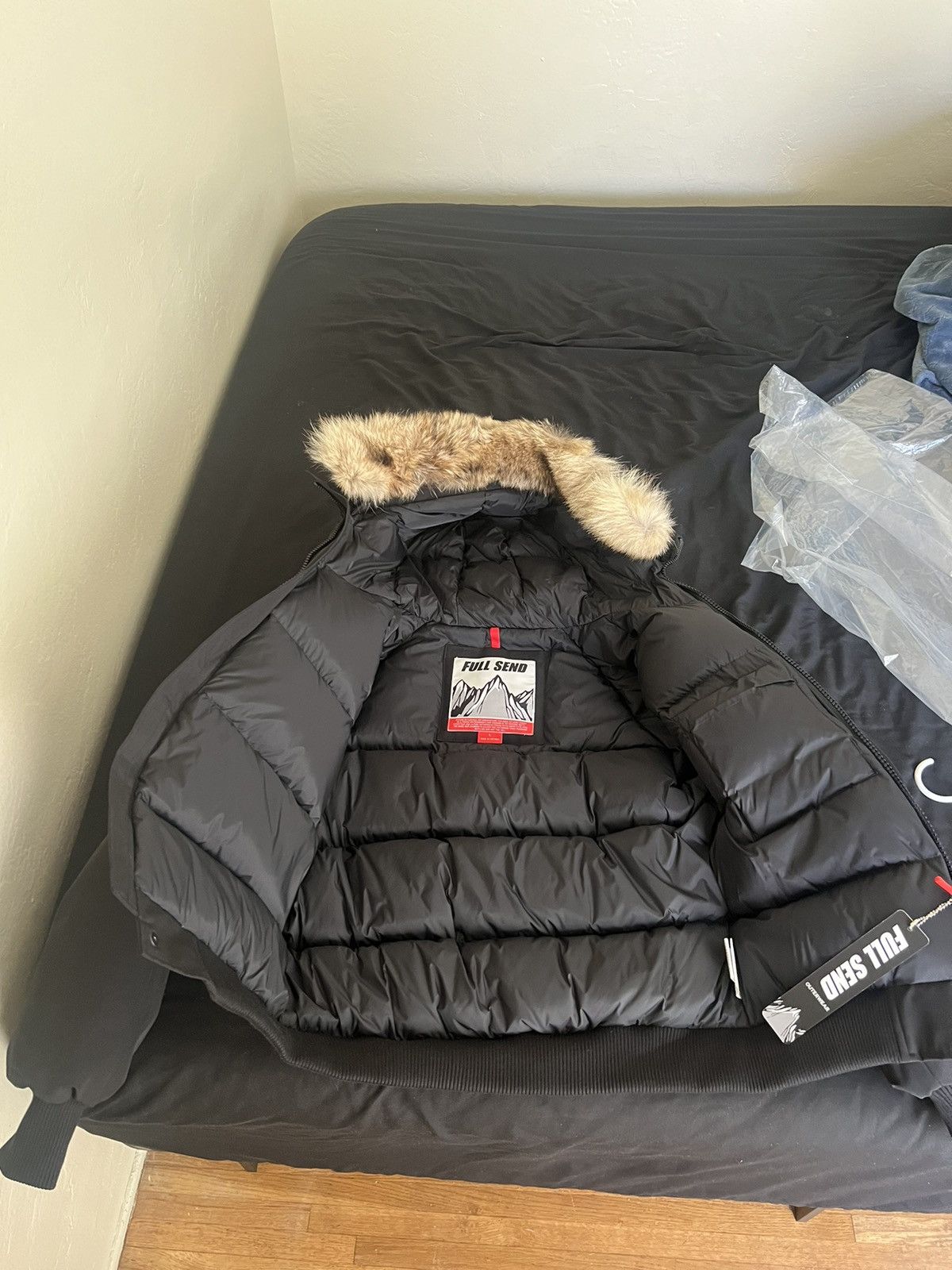 Full Send FULL SEND WINTER COAT (SNOWBOARD GEAR) Size US L / EU 52-54 / 3 - 5 Thumbnail