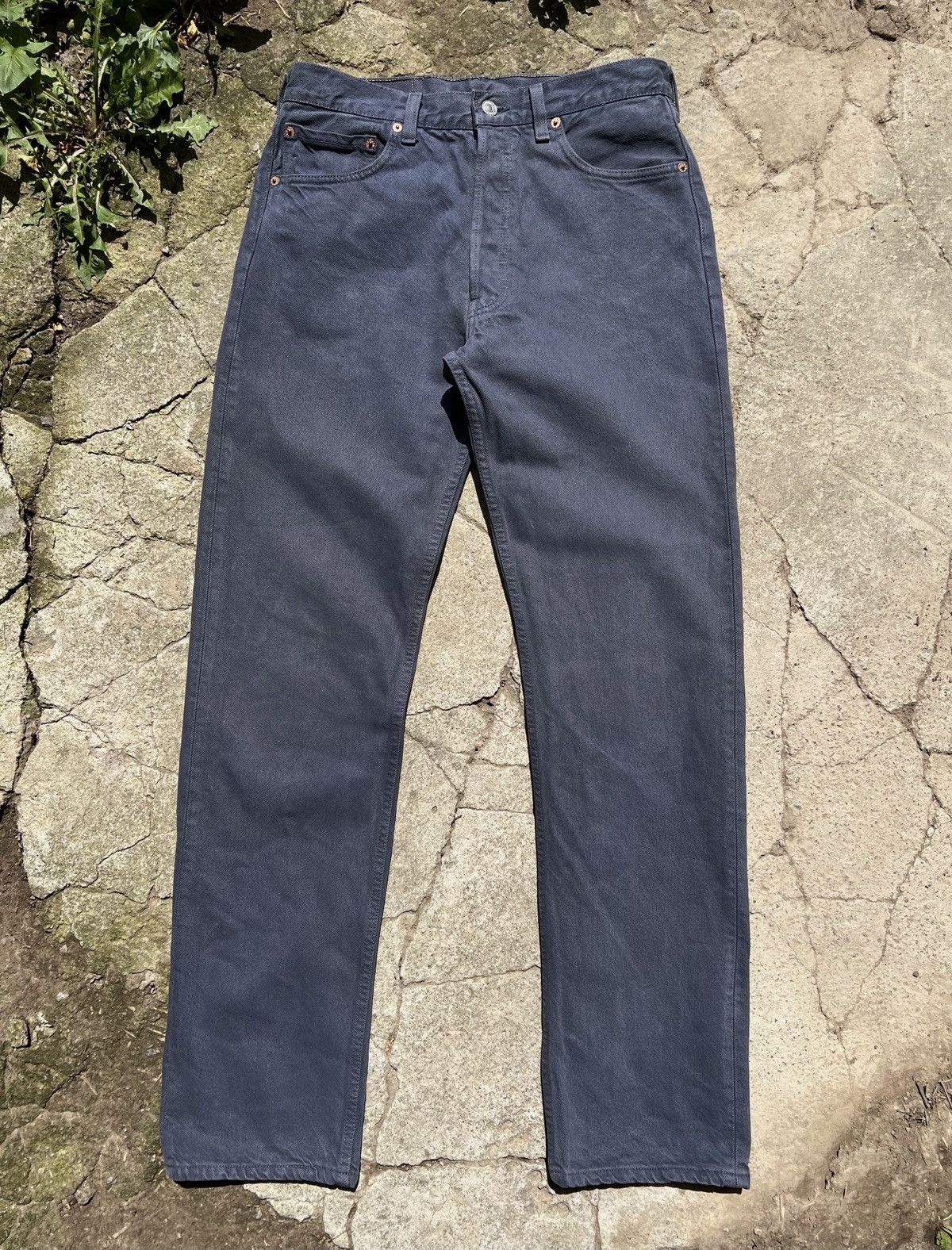 Levi's 90s Vintage Levi’s 501 Distressed Denim Jeans Size US 33 - 1 Thumbnail