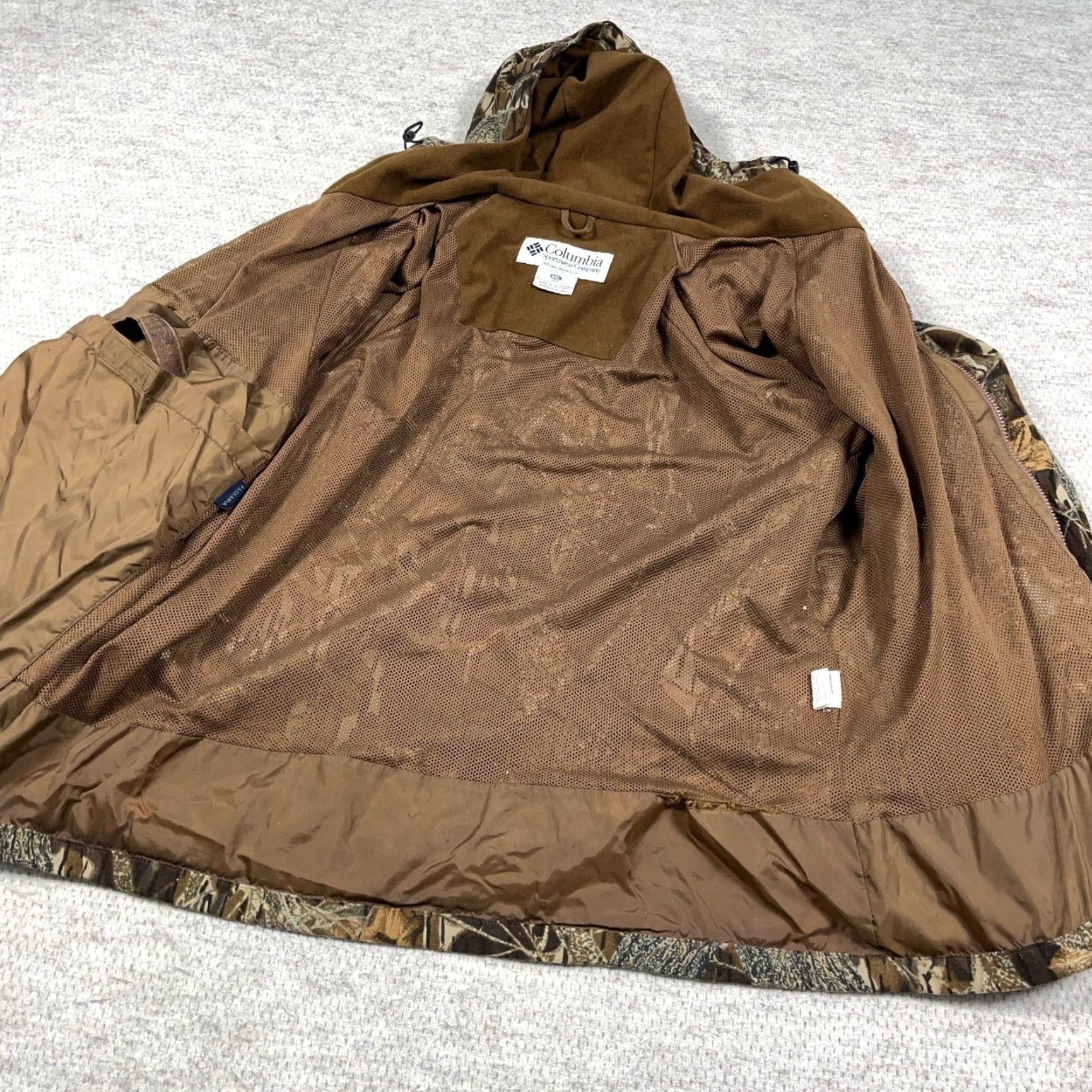 Vintage VINTAGE Columbia Camouflage Jacket Men 2XL Hooded Packable Outdoor Hunting Brown Camo Jacket Mens Size 2XL Size US XXL / EU 58 / 5 - 2 Thumbnail