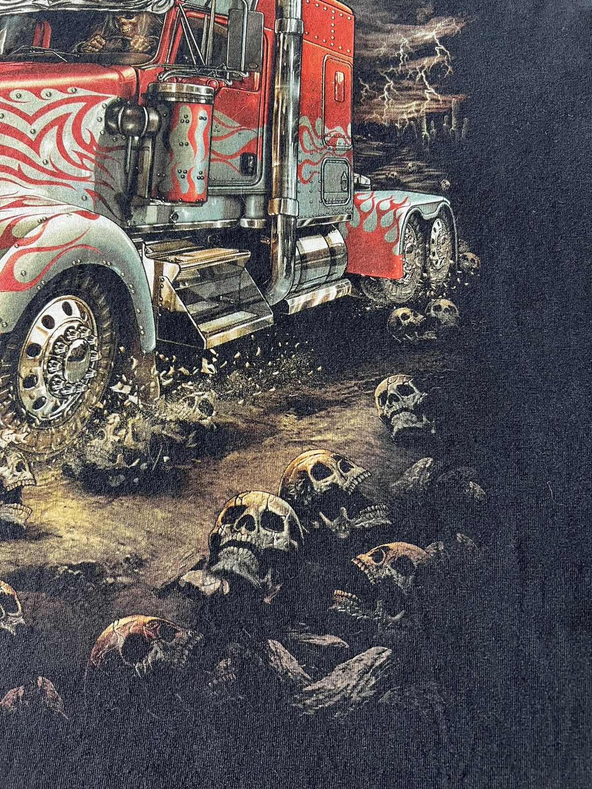 Vintage Vintage Semi Truck Skull Skeleton Graphic T-shirt Size US L / EU 52-54 / 3 - 8 Thumbnail