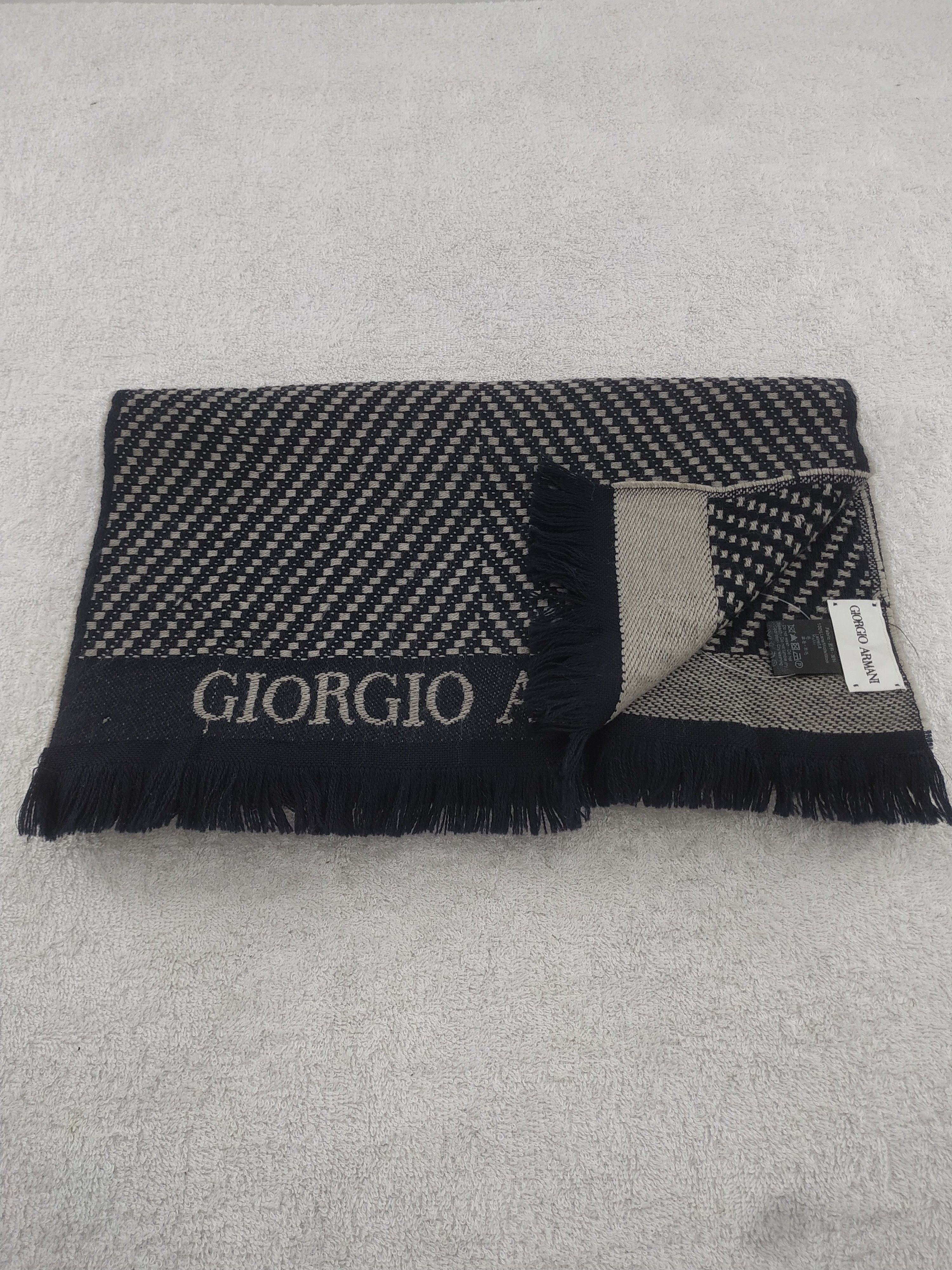 Giorgio Armani Vintage Giorgio Armani Scarf/Muffler/Neckwear MF335 Size ONE SIZE - 4 Thumbnail