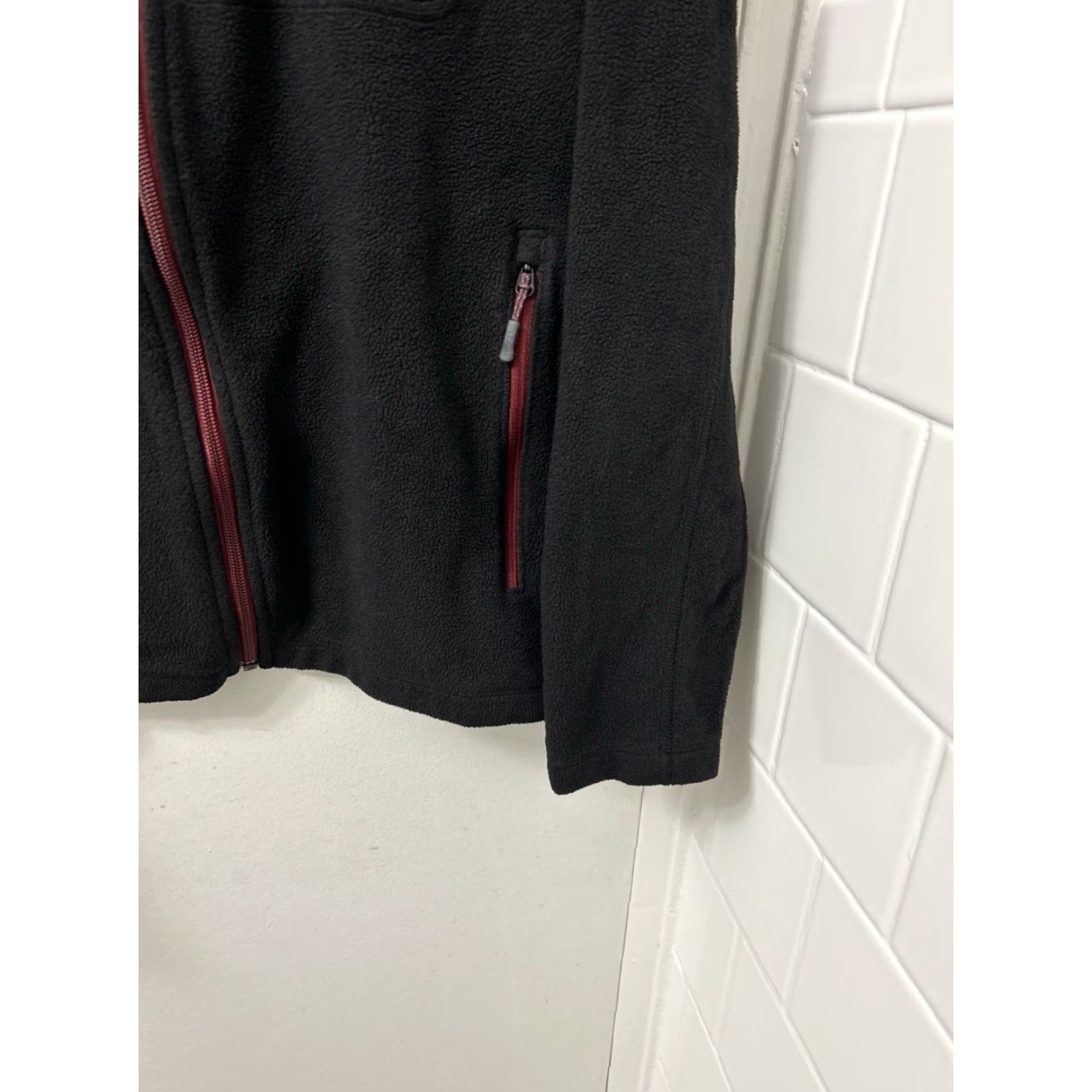 Vintage LL Bean Trail Fleece Jacket Mens Large Black Full Zip Stand-Up Collar Breathable Wind-Resistant 505090 Size US L / EU 52-54 / 3 - 5 Thumbnail