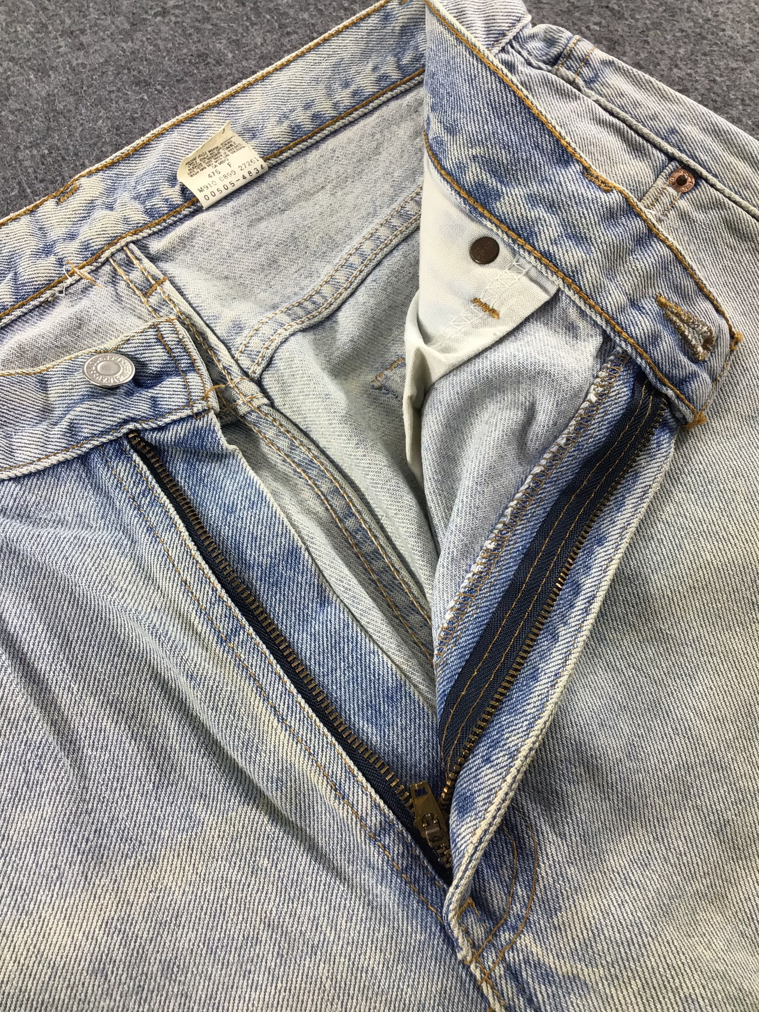 Levi's × Vintage Vintage Levis 505 Light Wash Jeans-JM113 Size US 33 - 8 Thumbnail