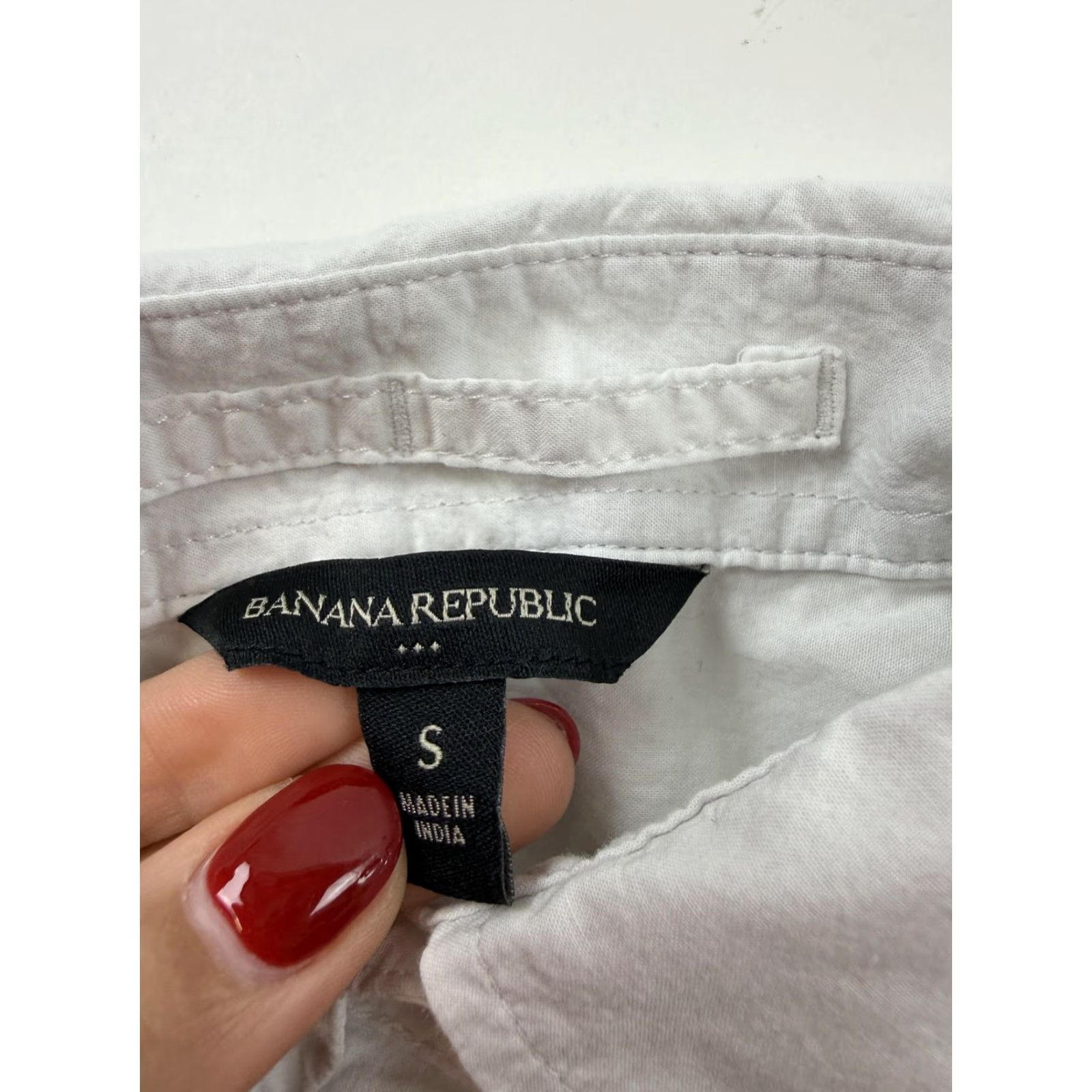 Banana Republic Banana Republic Shirt Womens Small White Solid Long Sleeve Button Front Casual Size S / US 4 / IT 40 - 5 Thumbnail
