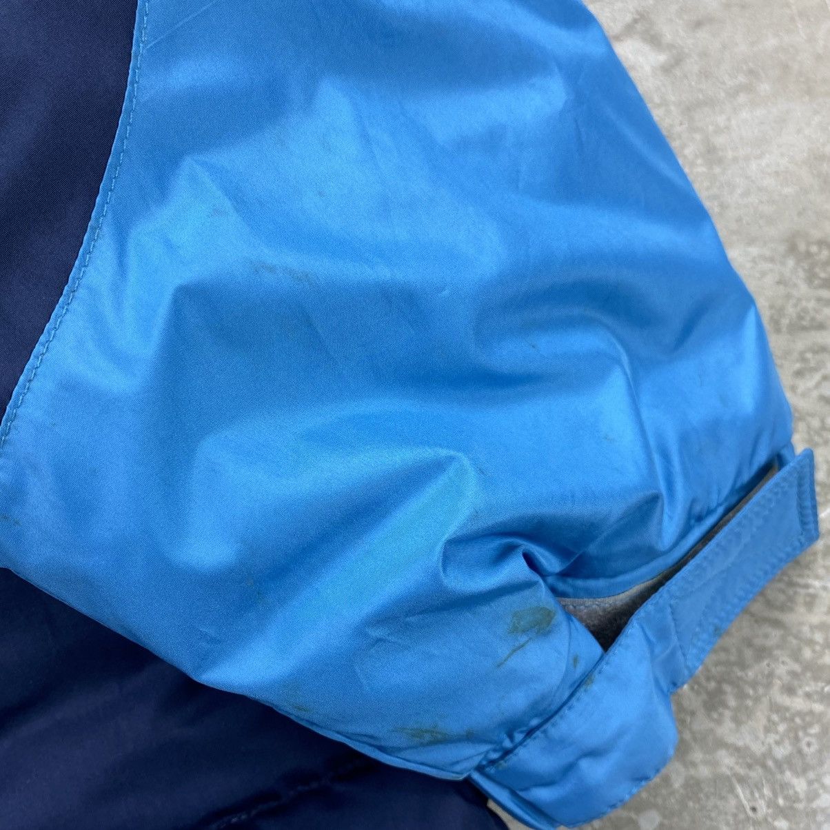Balenciaga Sports Two-Tone Reversible Puffer Jacket Size US XL / EU 56 / 4 - 8 Thumbnail