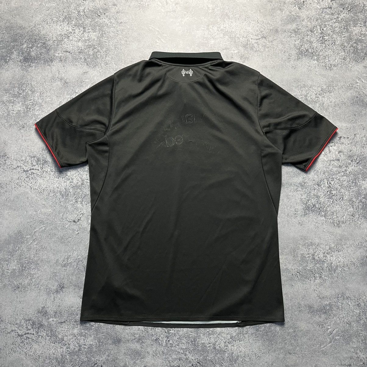 New Balance Vintage New Balance Liverpool 2015/2016 Away Soccer Jersey Size US M / EU 48-50 / 2 - 15 Thumbnail