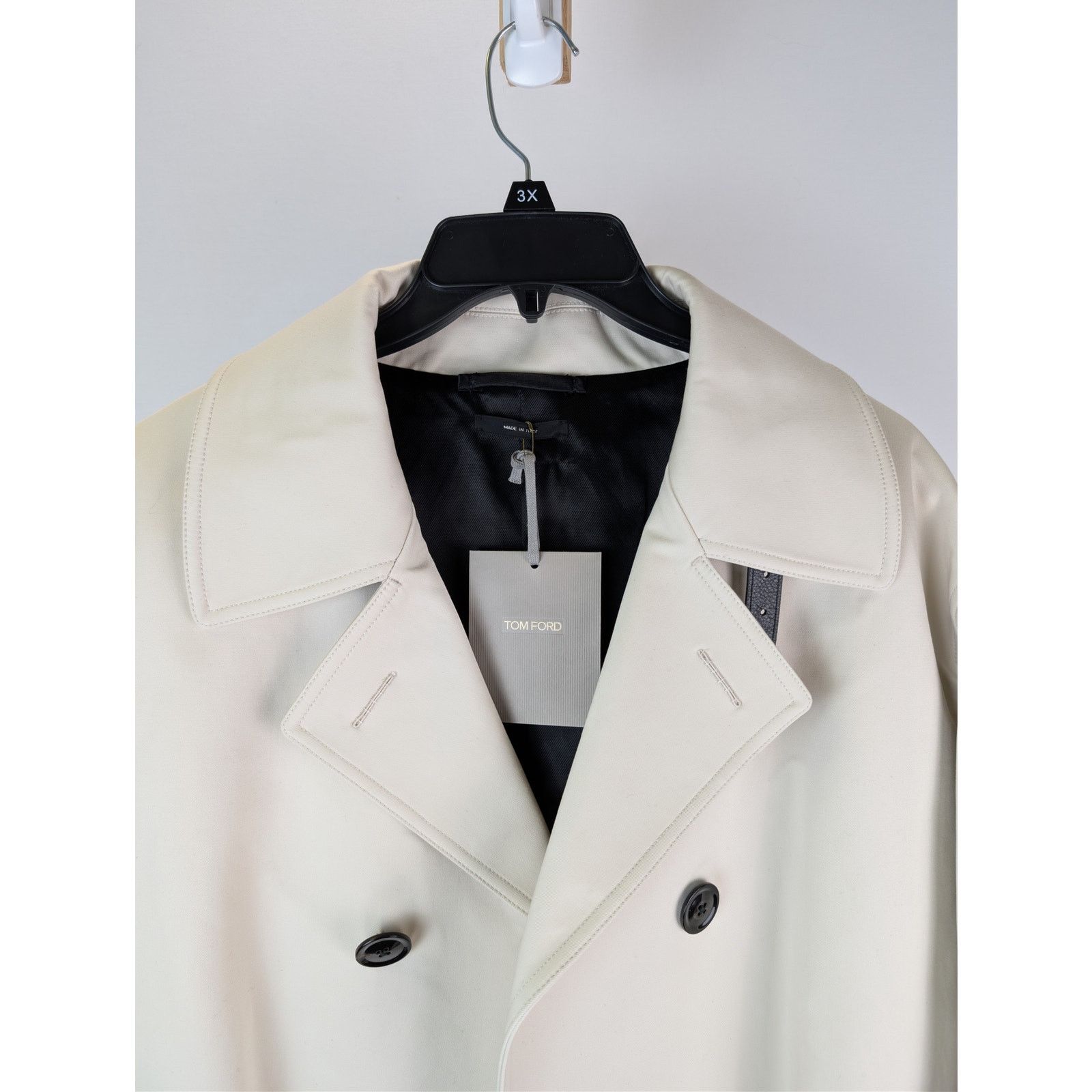 Tom Ford o1rshd1 CC20 Sportswear double-breasted leather coat White Size US M / EU 48-50 / 2 - 7 Thumbnail