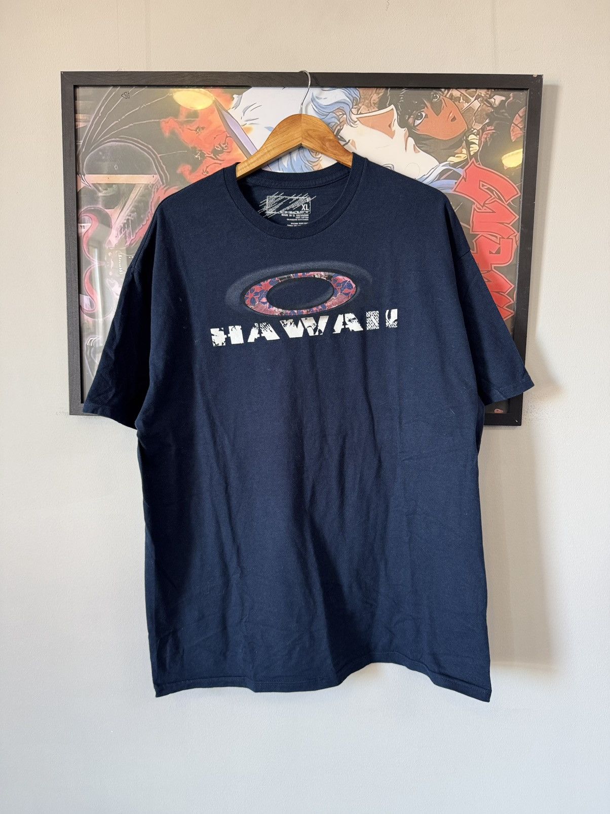 Oakley Vintage Oakley Surf Hawaii Island Design Rare Tshirt Size US XL / EU 56 / 4 - 1 Thumbnail