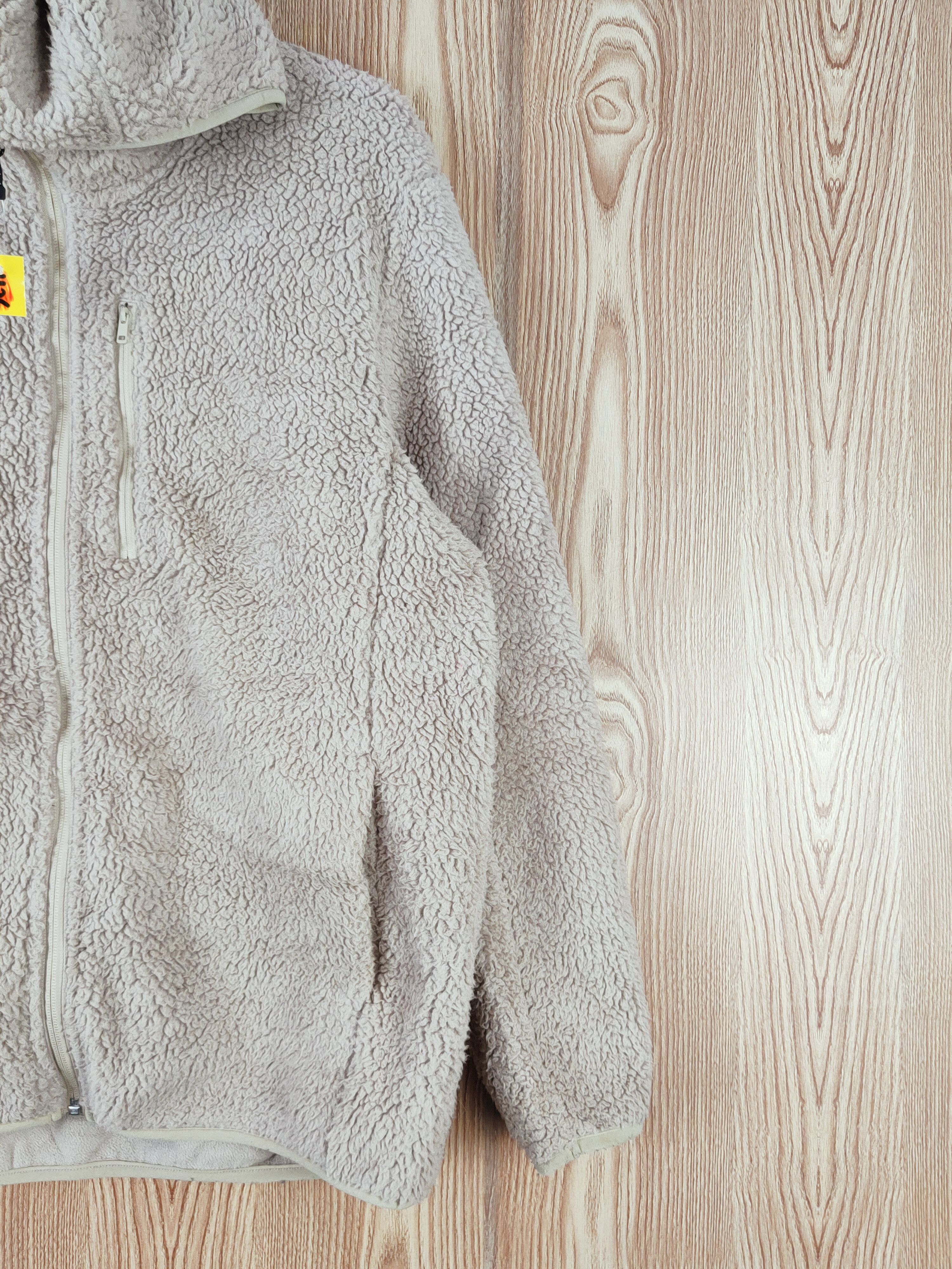Japanese Brand Uniqlo Beige fleece Fur Knitwear Hoodie Sweaters #W725 Size US XL / EU 56 / 4 - 5 Thumbnail