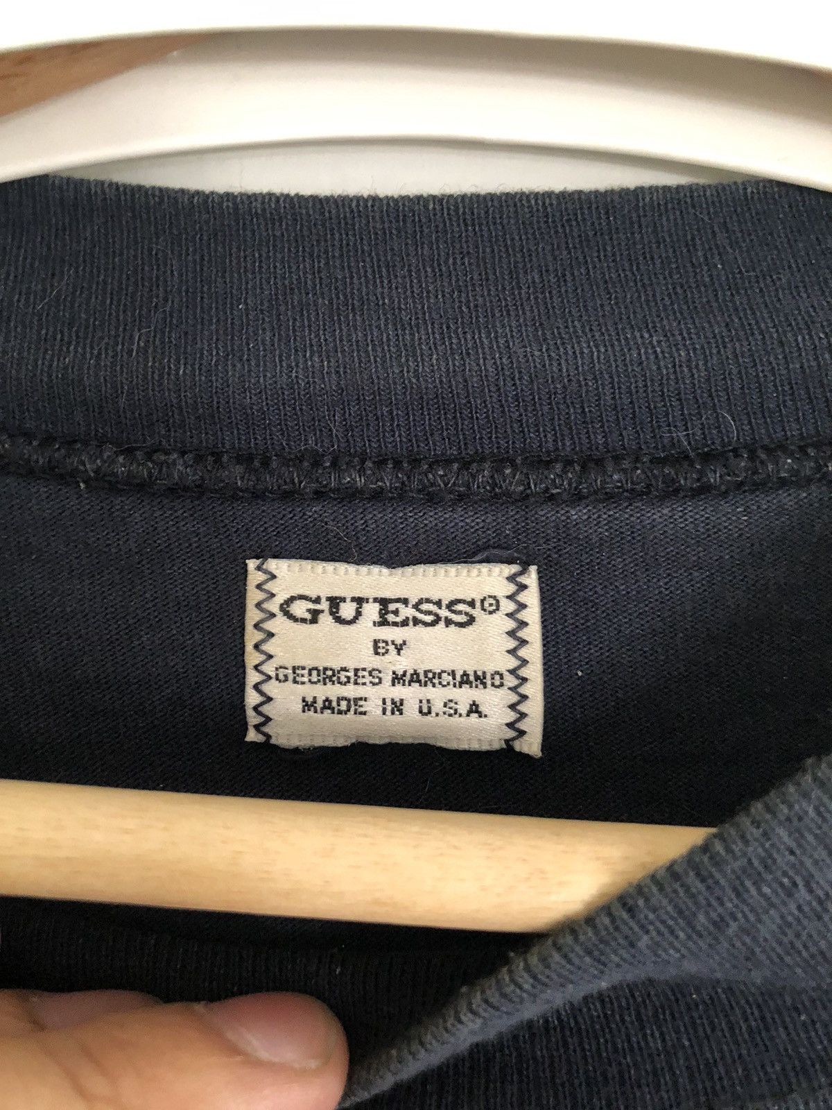 Guess 90's GUESS Puff Print Los Angeles College Tee Shirt Navy Size US XL / EU 56 / 4 - 3 Thumbnail
