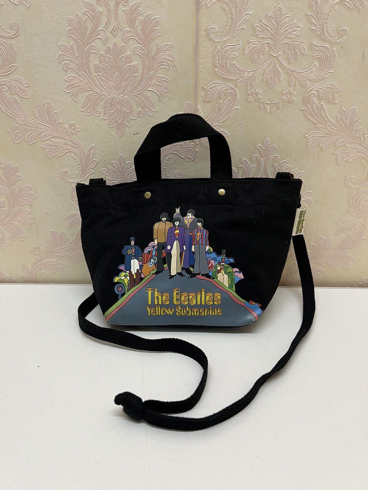 Band Tees × Japanese Brand Japanese Brand Niko and … X The Beatles Sling Bag Size ONE SIZE - 2 Thumbnail