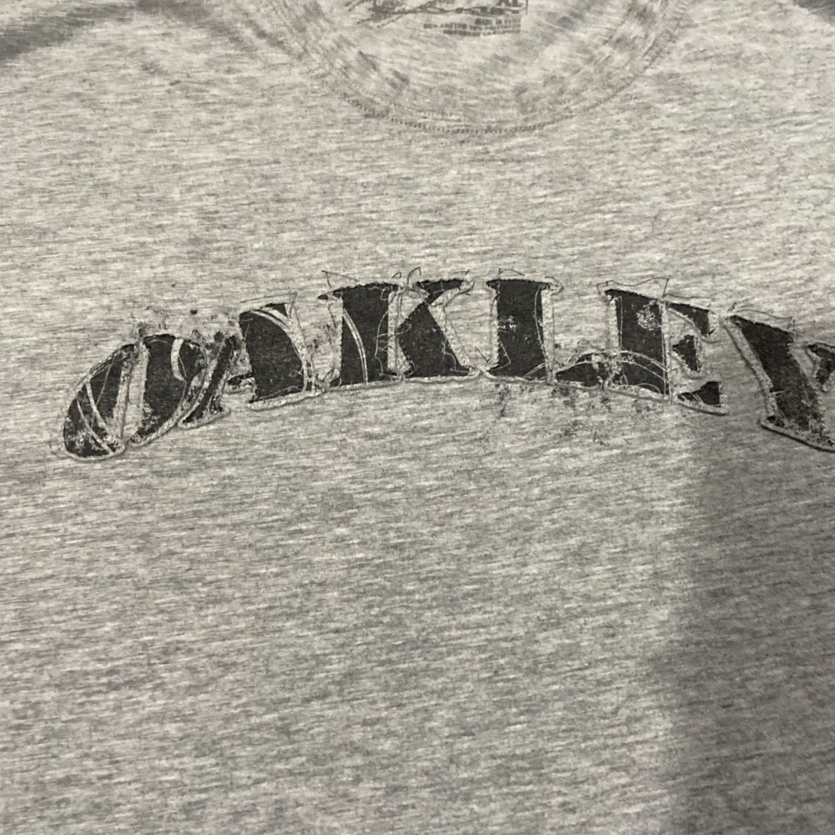 Oakley VINTAGE Oakley T-Shirt Mens XL Gray Embroidered 90s Grunge Astro Boy Crew Neck Short Sleeve USA Logo Size US XL / EU 56 / 4 - 4 Thumbnail