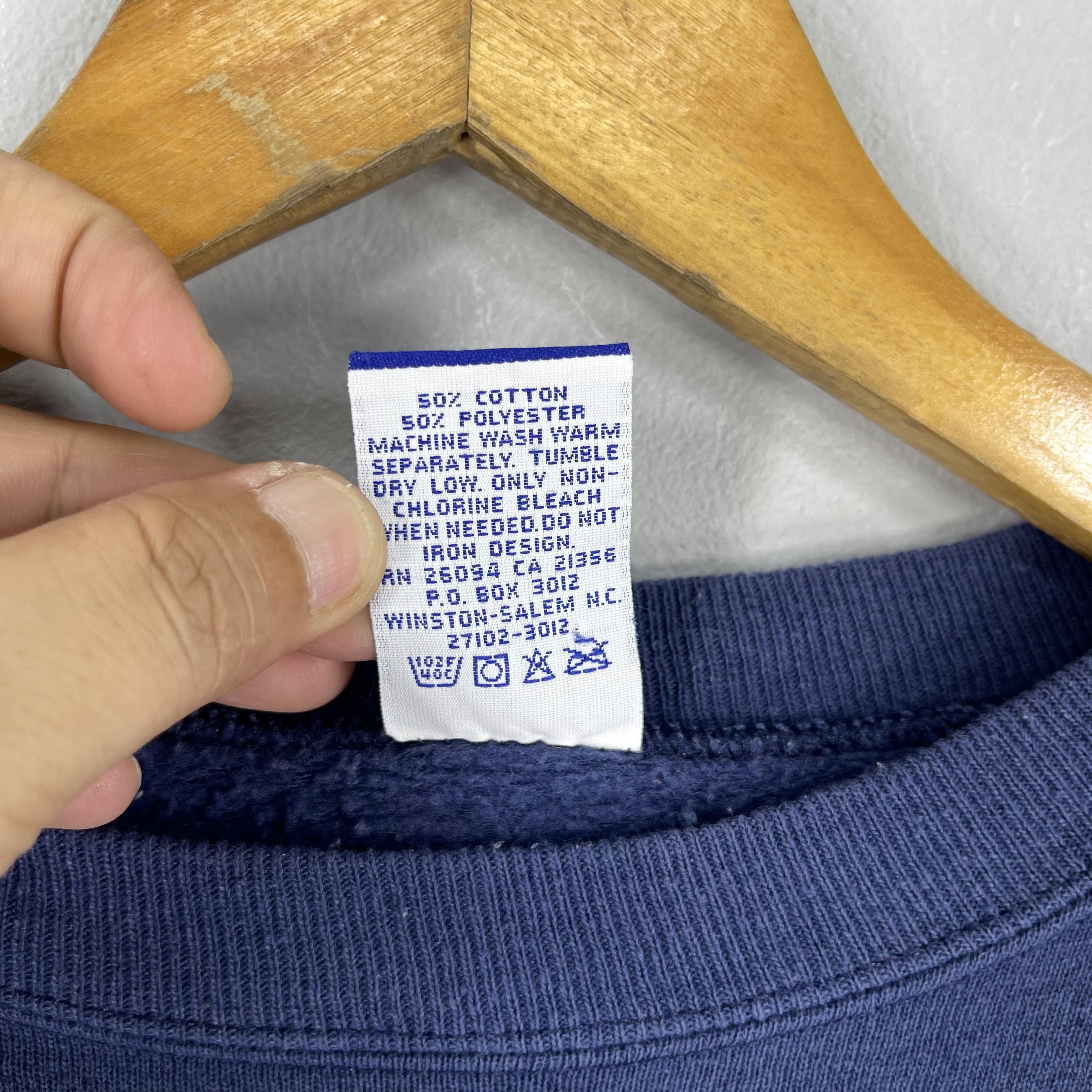 Champion Vintage 90s CHAMPION Augustana College Distressed Sweatshirt Size US L / EU 52-54 / 3 - 7 Thumbnail