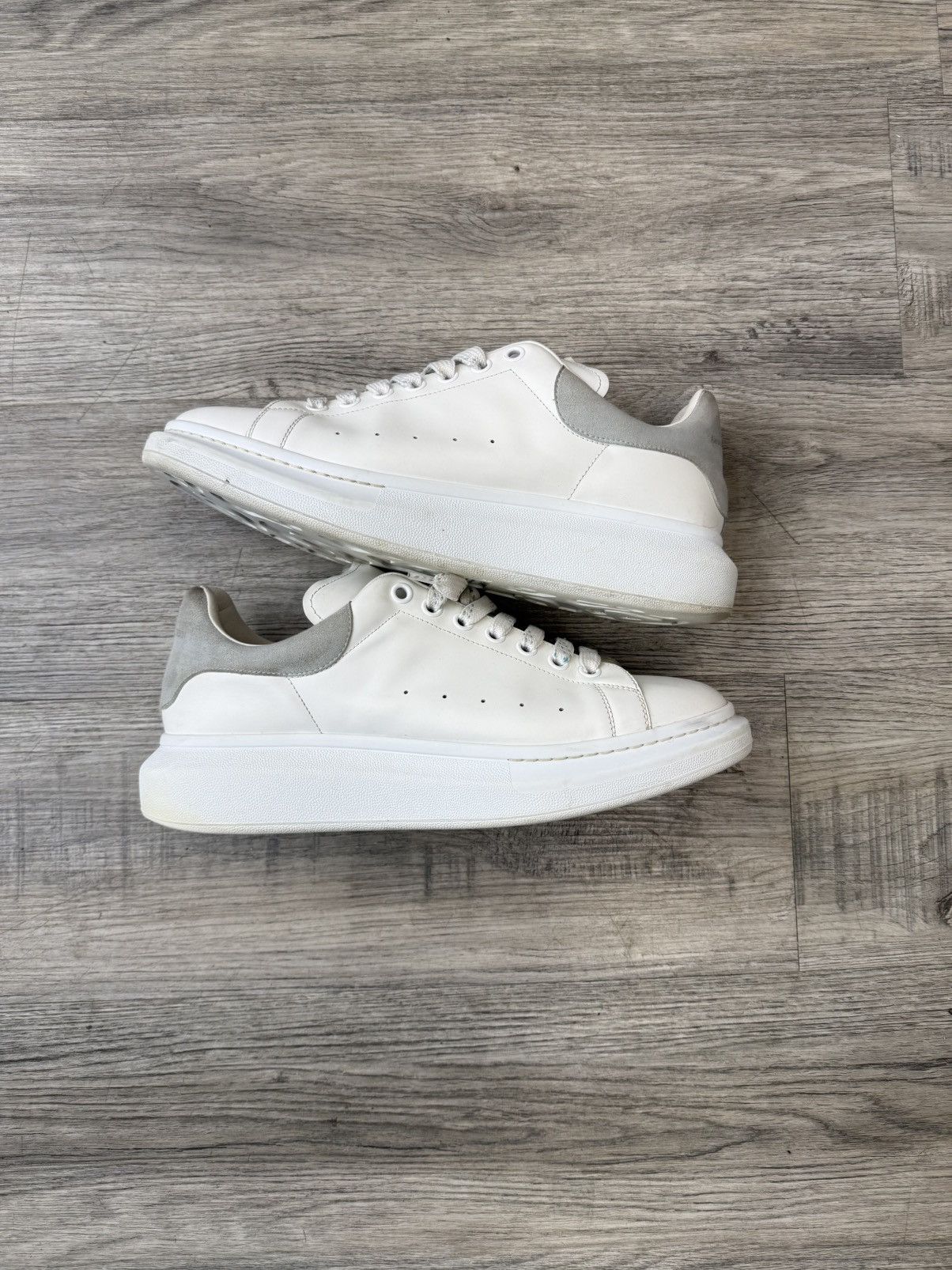 Alexander McQueen Alexander McQueen - Oversized Sneaker (Grey) Size US 13 / EU 46 - 2 Thumbnail