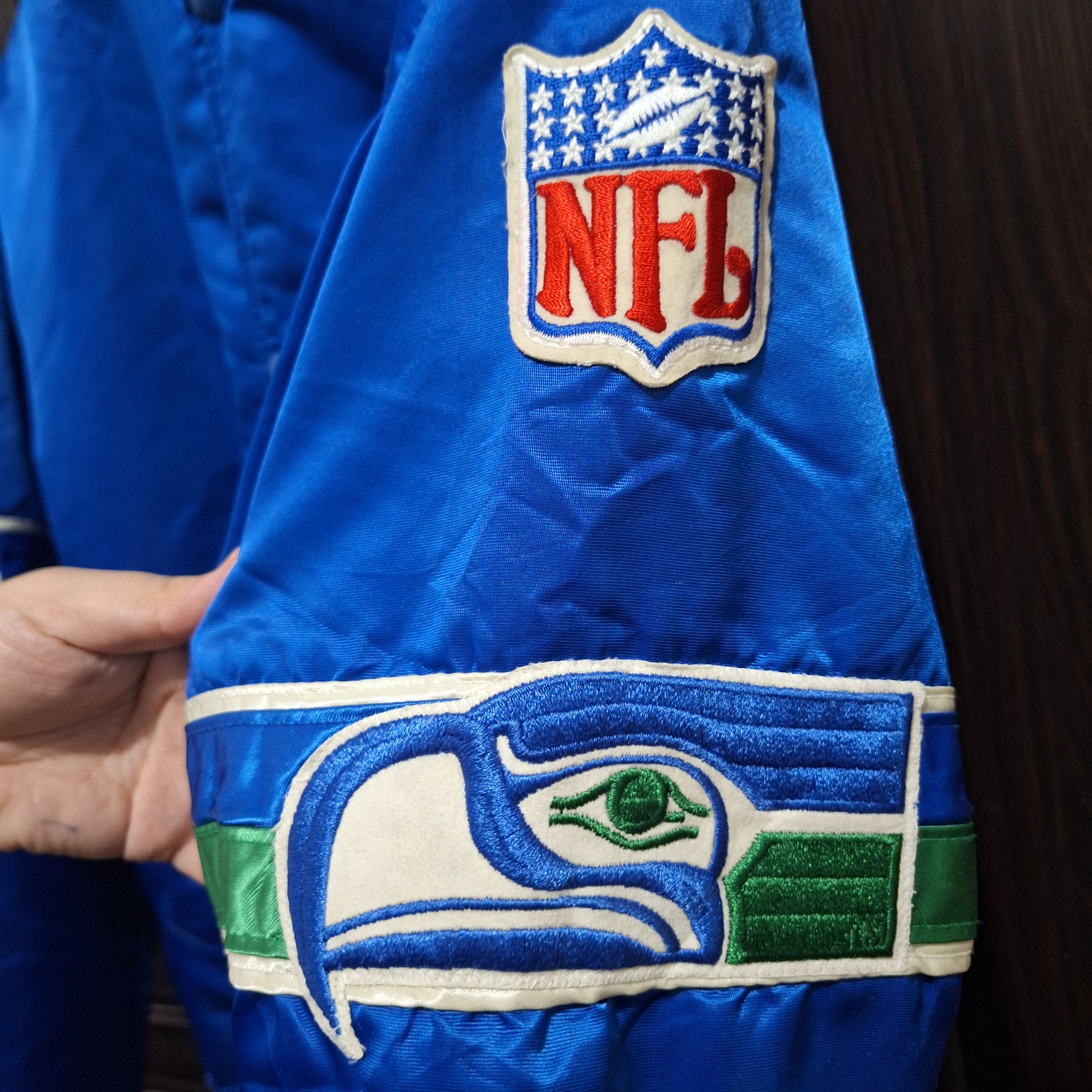 Starter Vintage 1990s Starter Seattle Seahawks Satin Bomber Jacket Size US L / EU 52-54 / 3 - 5 Thumbnail