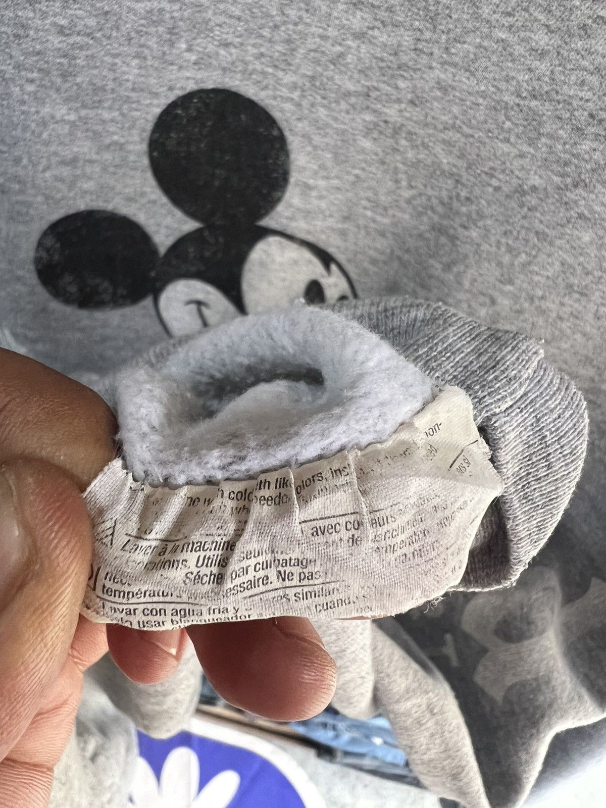 Mickey Mouse 🔥Hanes Disneyland Resort Crewneck Sweatshirt Size US S / EU 44-46 / 1 - 13 Thumbnail