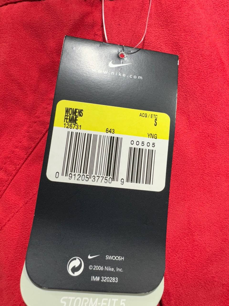Other Vintage Nike ACG Storm Fit 5 Ski Pants in Red Womens Size 27" / US 4 / IT 40 - 3 Thumbnail