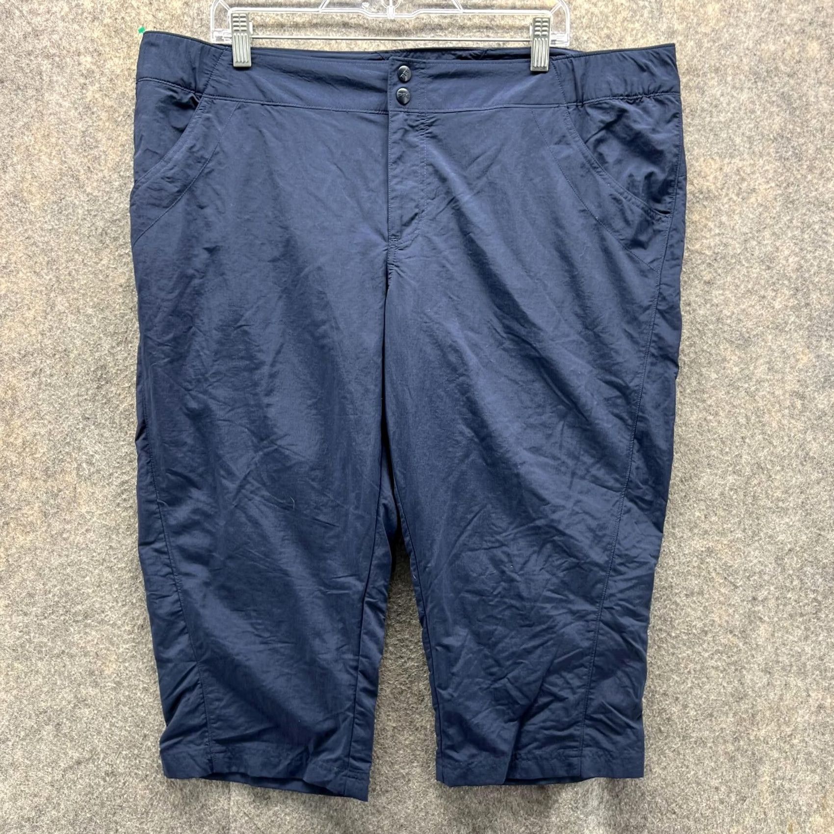 Vintage Columbia Pants Womens XL Women Capri Navy Chino Flat Front PFG Fishing Size 40" / US 18 - 2 Thumbnail