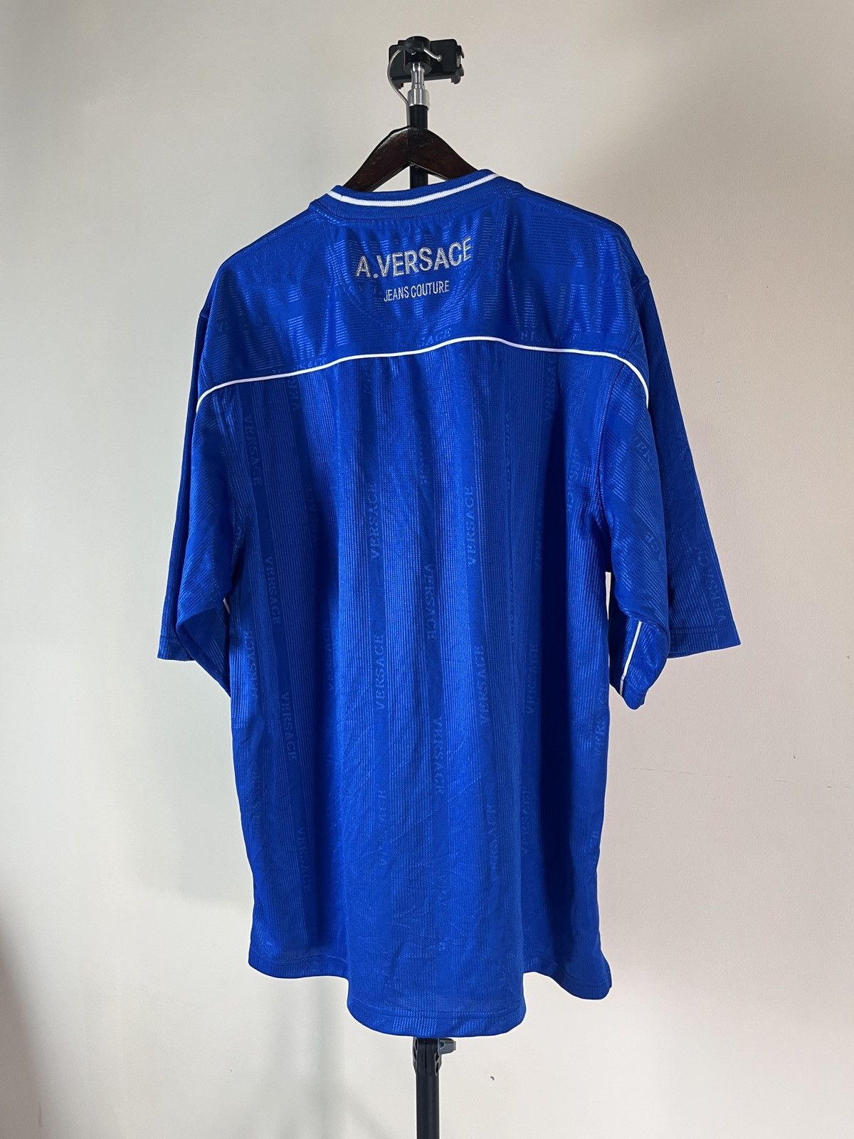 Versace Jeans Couture Vintage A. Versace Embroidery Emboss Jersey Size US L / EU 52-54 / 3 - 4 Thumbnail