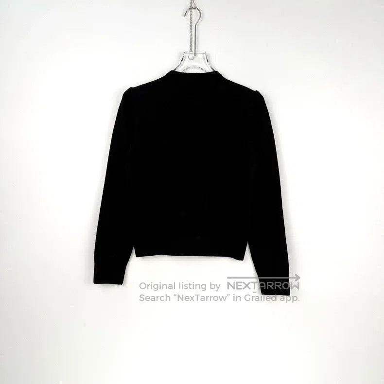 Louis Vuitton Louis Vuitton Black color badge logo wool cardigan sweater Size US S / EU 44-46 / 1 - 4 Thumbnail