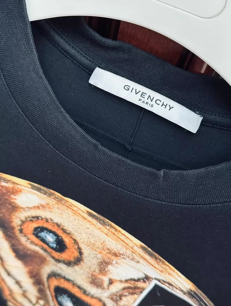 Givenchy Givenchy Short Sleeve Size US L / EU 52-54 / 3 - 3 Thumbnail