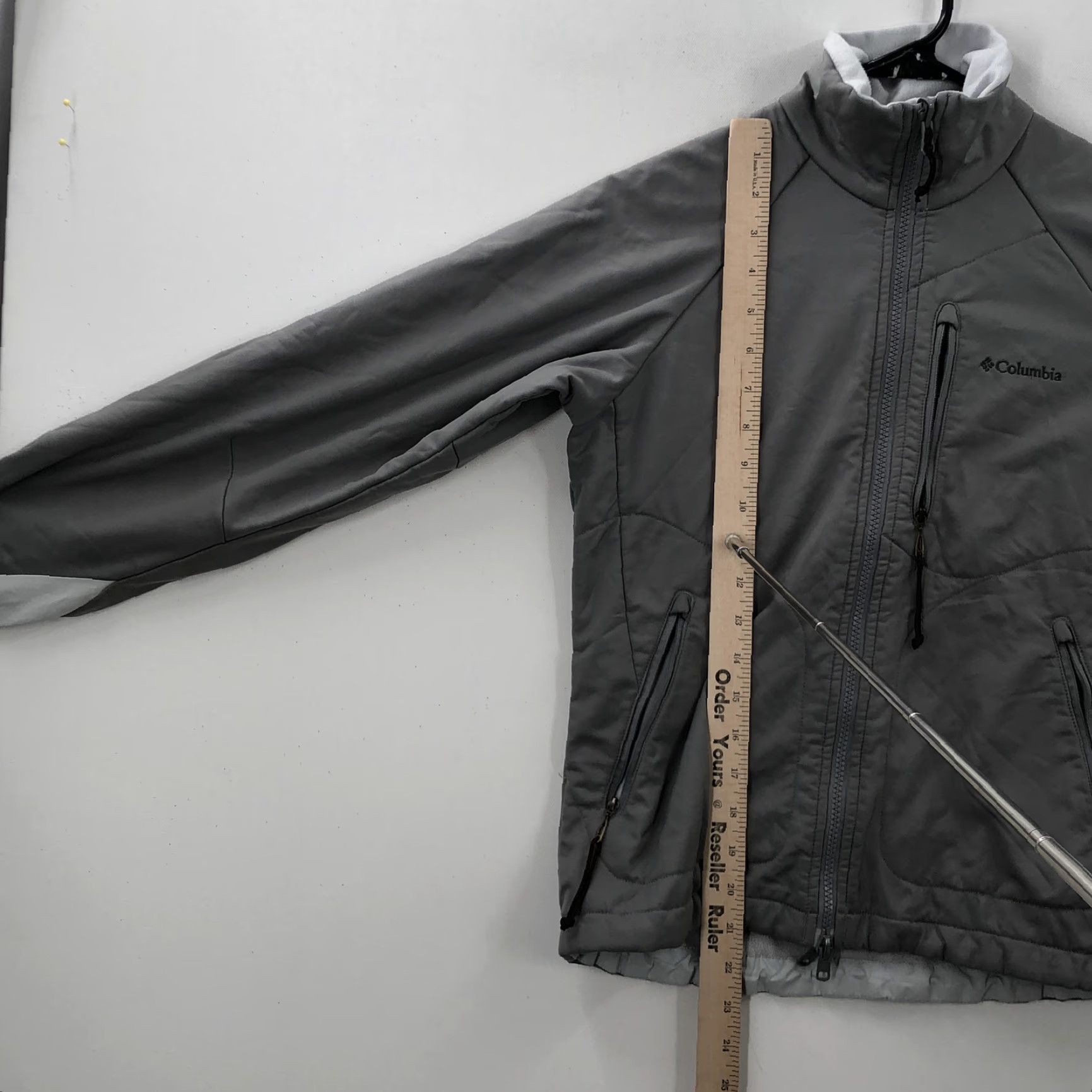 Vintage Columbia Windbreaker Jacket Womens Gray Long Sleeve Front Pockets XS Regular Winter Casual Outdoor Zip Pocketed Front Pockets Grey Size XS / US 0-2 / IT 36-38 - 3 Thumbnail