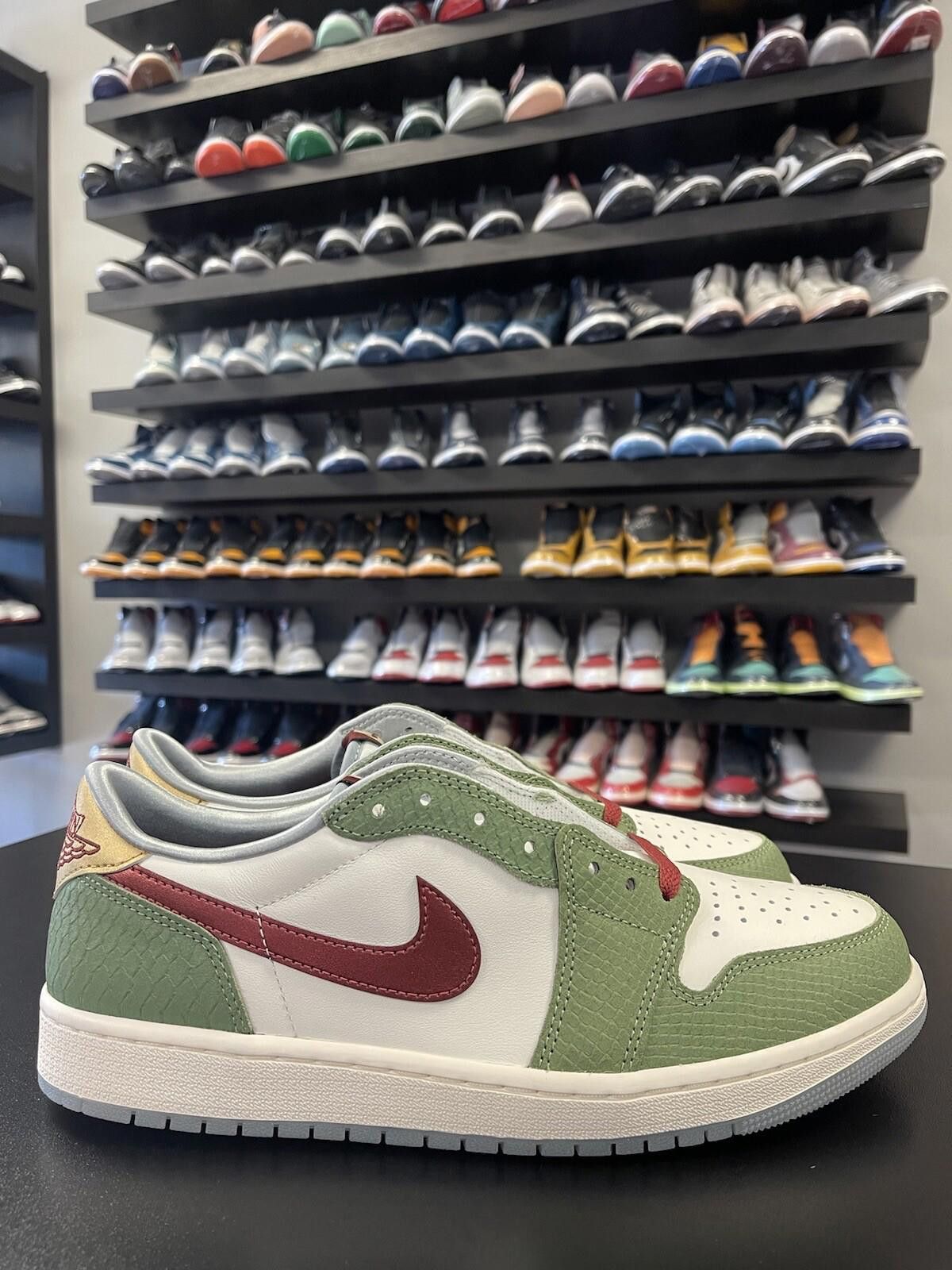 Nike Size 10.5 - Nike Air Jordan 1 Retro Low “Year of the Dragon" Size US 10.5 / EU 43-44 - 3 Thumbnail