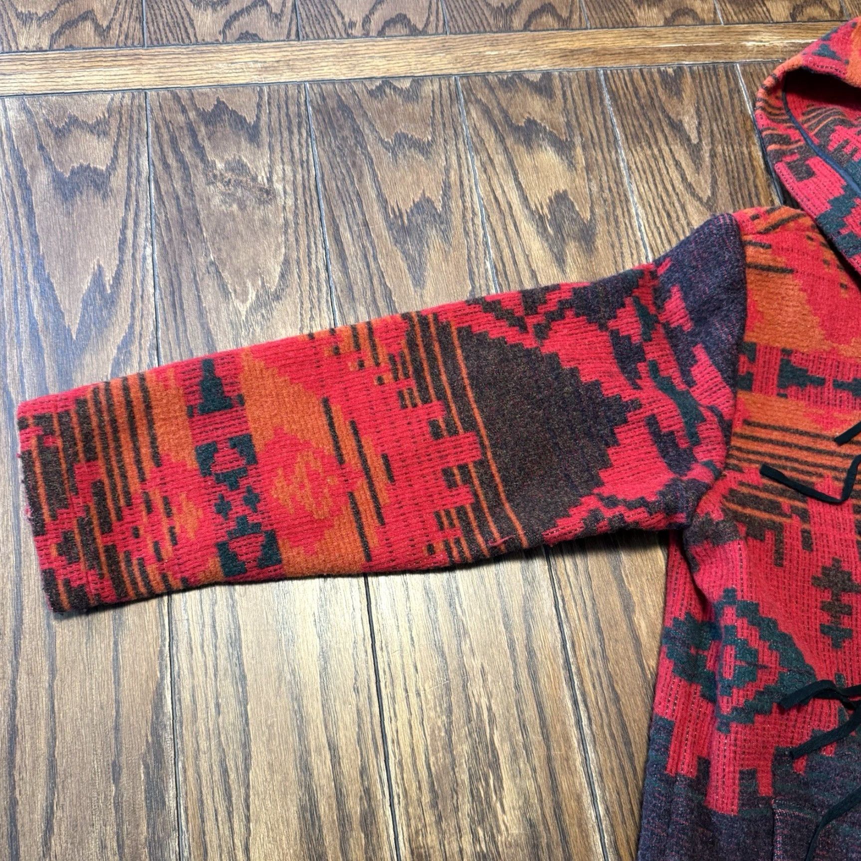 Vintage VTG Woolrich Wool Jacket Women Large Red Aztec Duster Blanket Trench Coat USA Long 52x24 Pit to Pit Size L / US 10 / IT 46 - 7 Thumbnail
