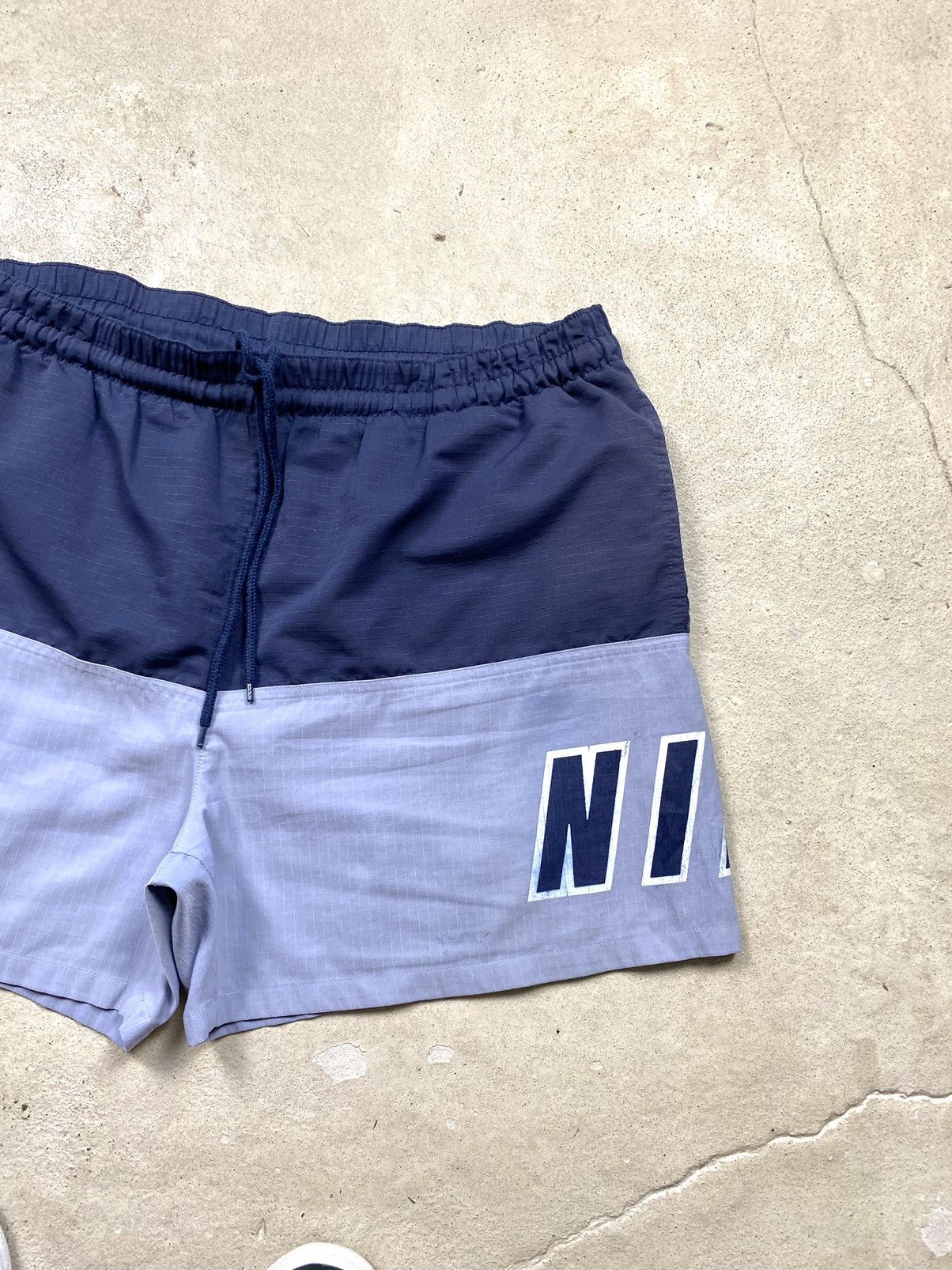 Nike Vintage 1990’s Nike Shorts Big Logo Tn Zm 95 97 Hype Y2K Size US 36 / EU 52 - 5 Thumbnail