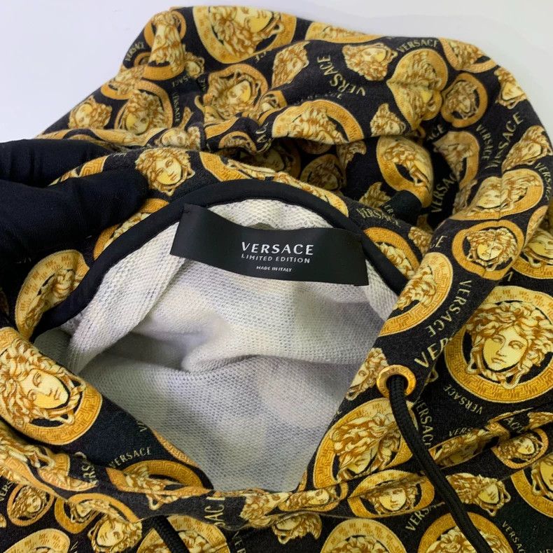 Versace Versace Medusa gold coin sweatshirt Size US S / EU 44-46 / 1 - 8 Thumbnail