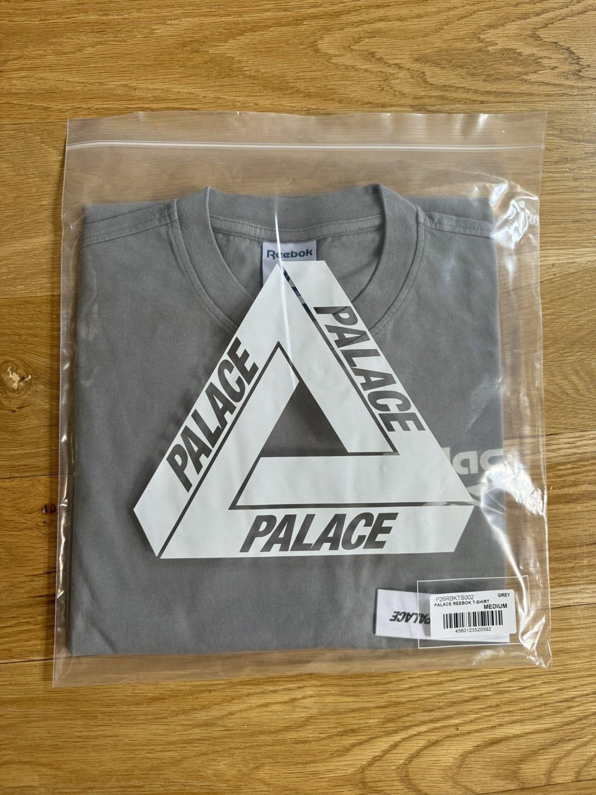 Palace Palace x Reebok T-Shirt Grey Sz M | Grailed