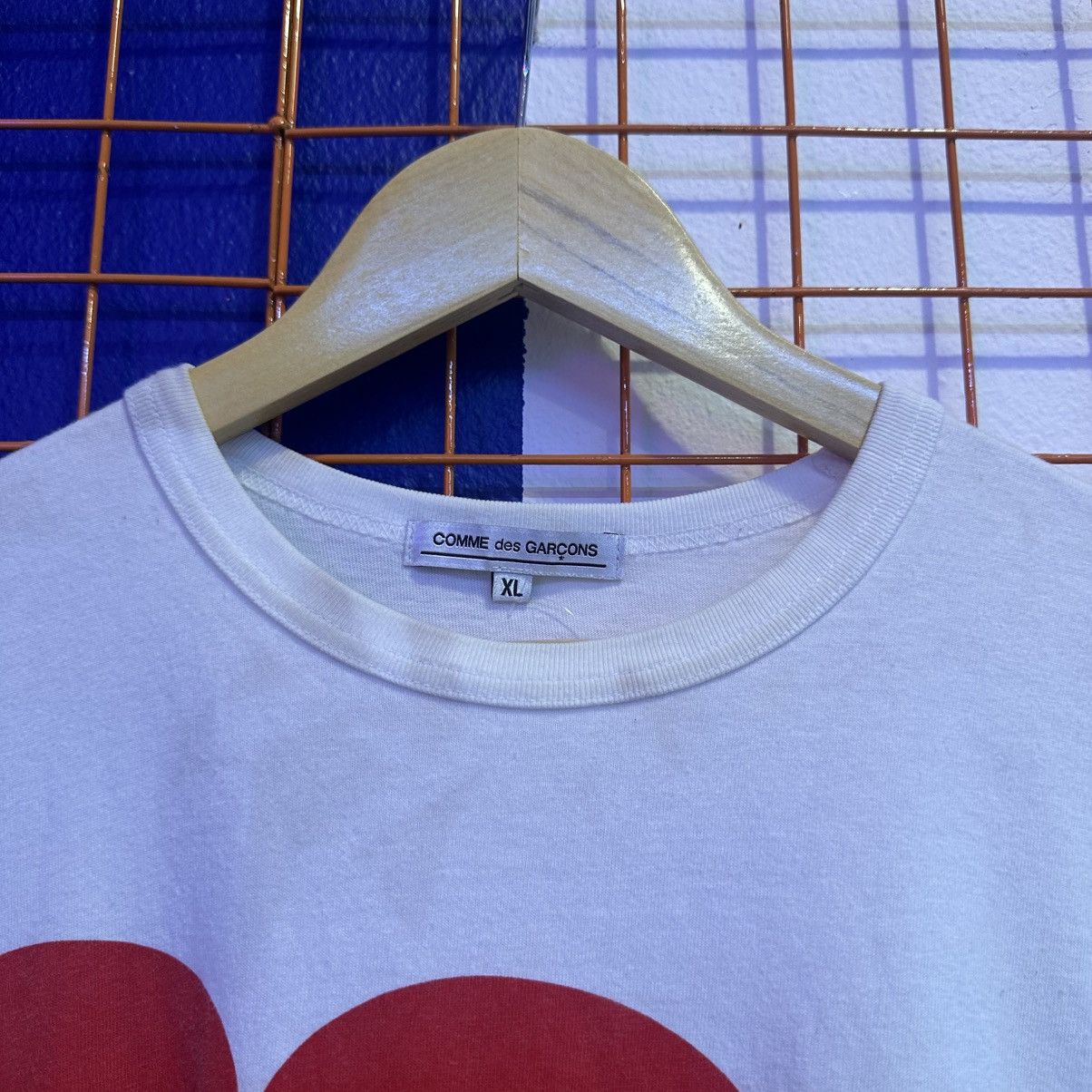Comme des Garcons Comme Des Garcons Mystery Japanese Brand White Tshirt Size US XL / EU 56 / 4 - 3 Thumbnail