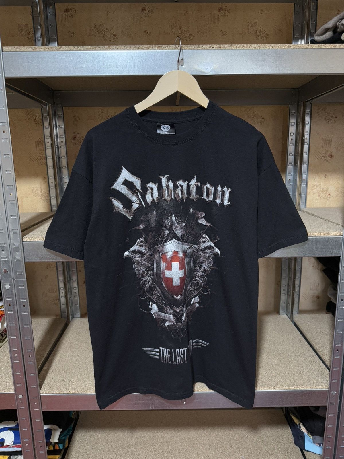 Band Tees × Vintage Vintage Sabaton The Last Stand Of Basel Tour 2017 T-Shirt Size US XL / EU 56 / 4 - 1 Thumbnail