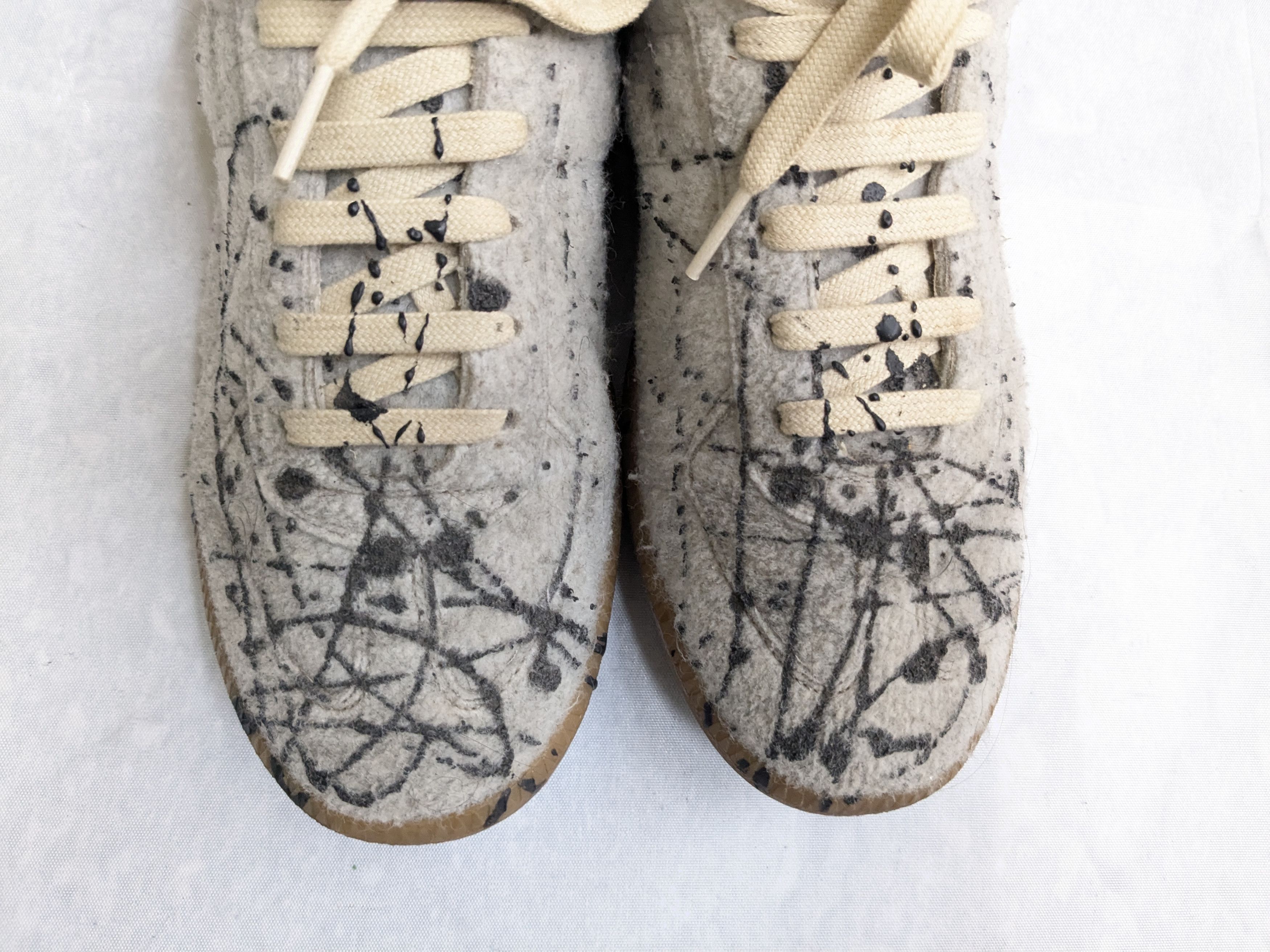Maison Margiela Maison Margiela Replica GAT Gray Wool Paint Splatter 7 40 Size US 7 / EU 40 - 3 Thumbnail