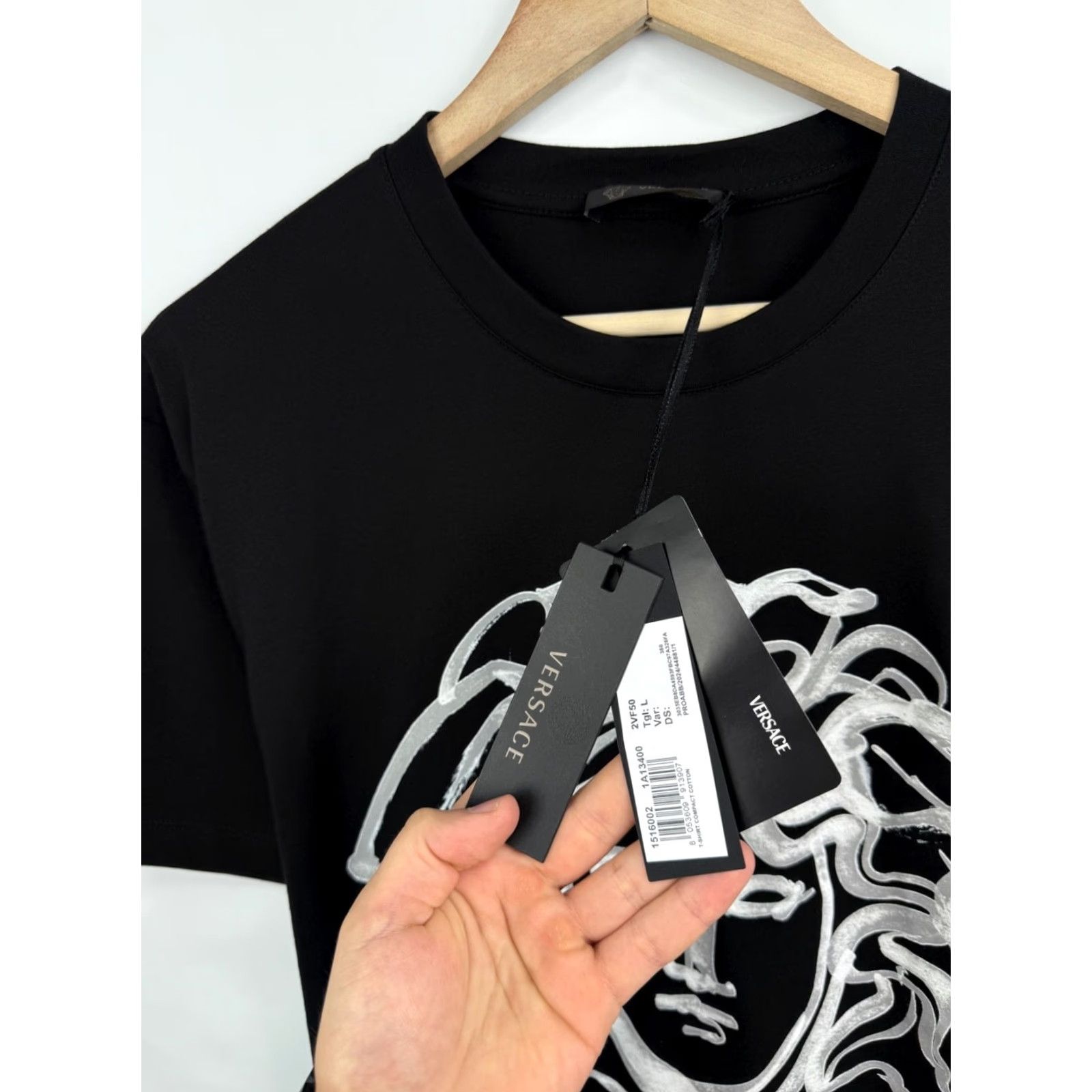 Versace VERSACE T-Shirt Art Medusa Black L Mens Size US L / EU 52-54 / 3 - 7 Thumbnail