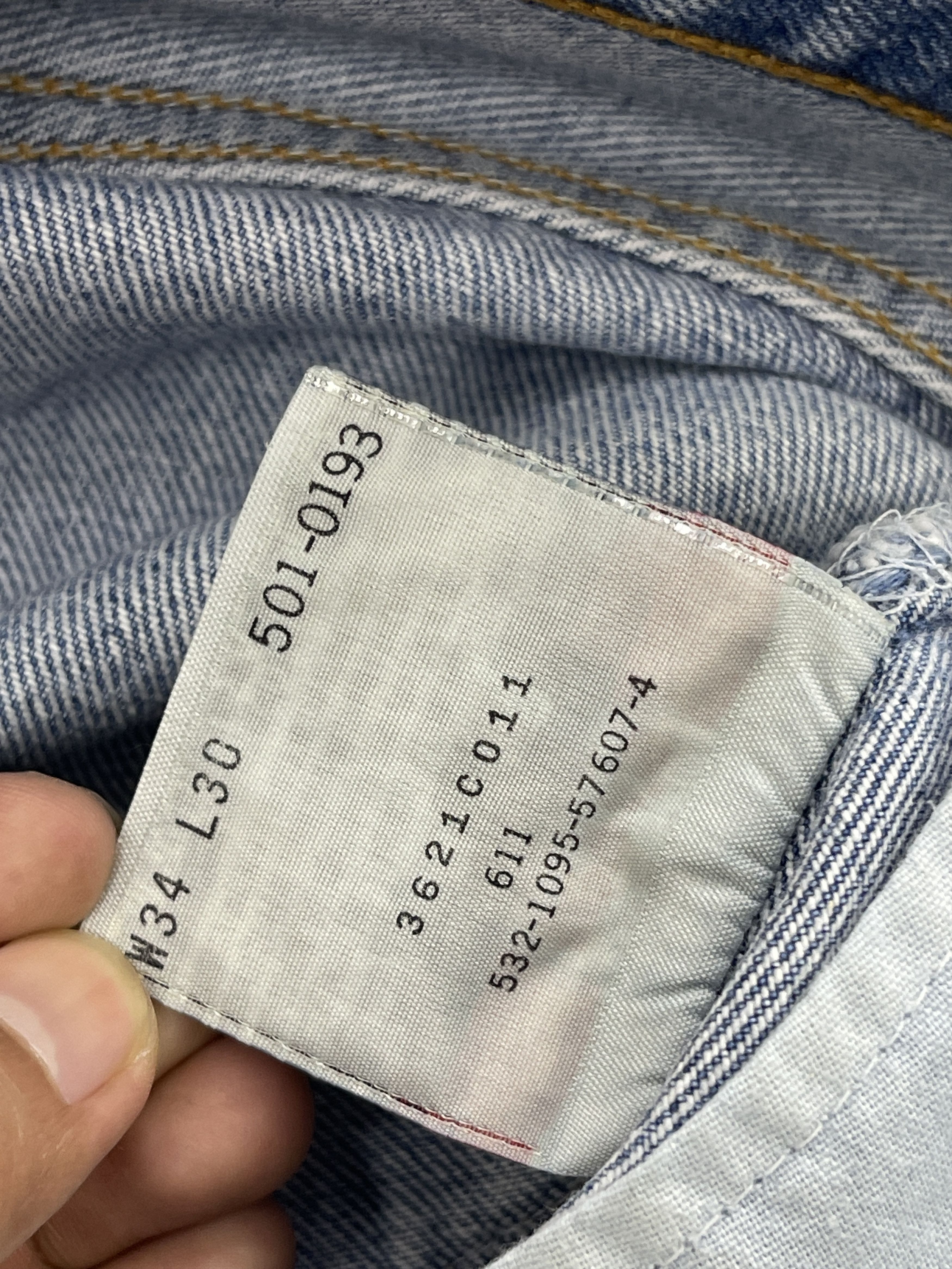 Levi's × Vintage Vintage 90s Levi's 501 Light Washed Jeans Size US 32 / EU 48 - 8 Thumbnail