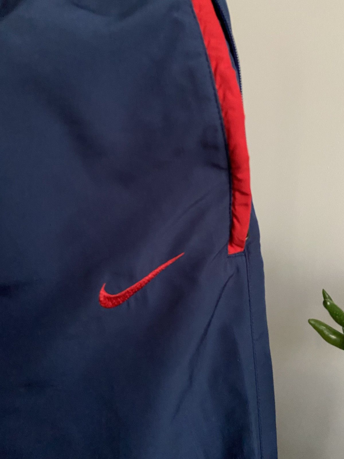 Nike Nike 90 Barcelona 2005/06 Soccer Track Pant Size US 31 - 2 Thumbnail