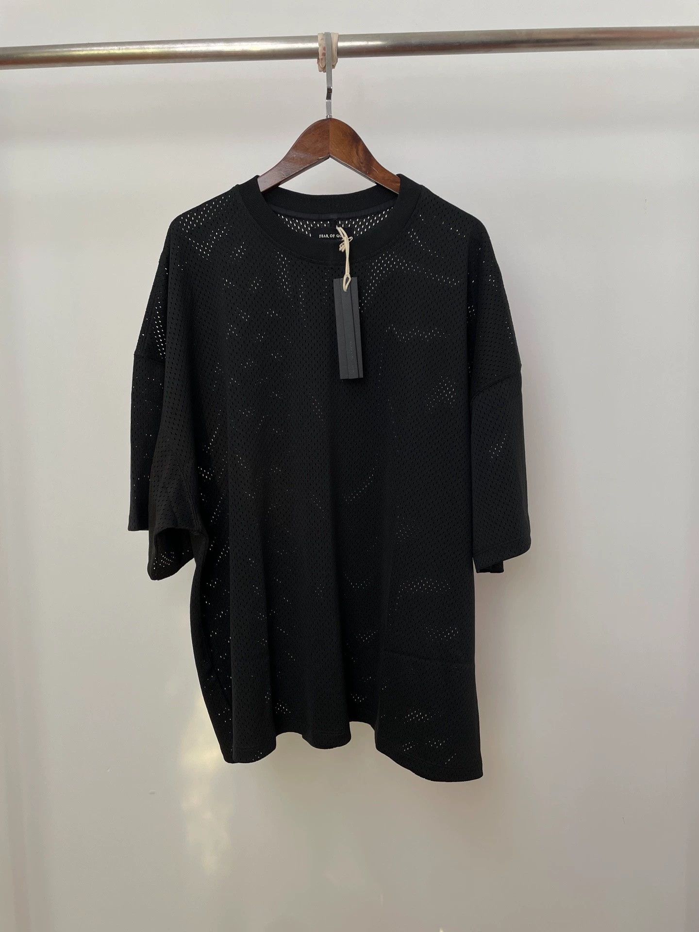Fear of God Fear of God Mesh SS Black M NWT Size US M / EU 48-50 / 2 - 1 Thumbnail