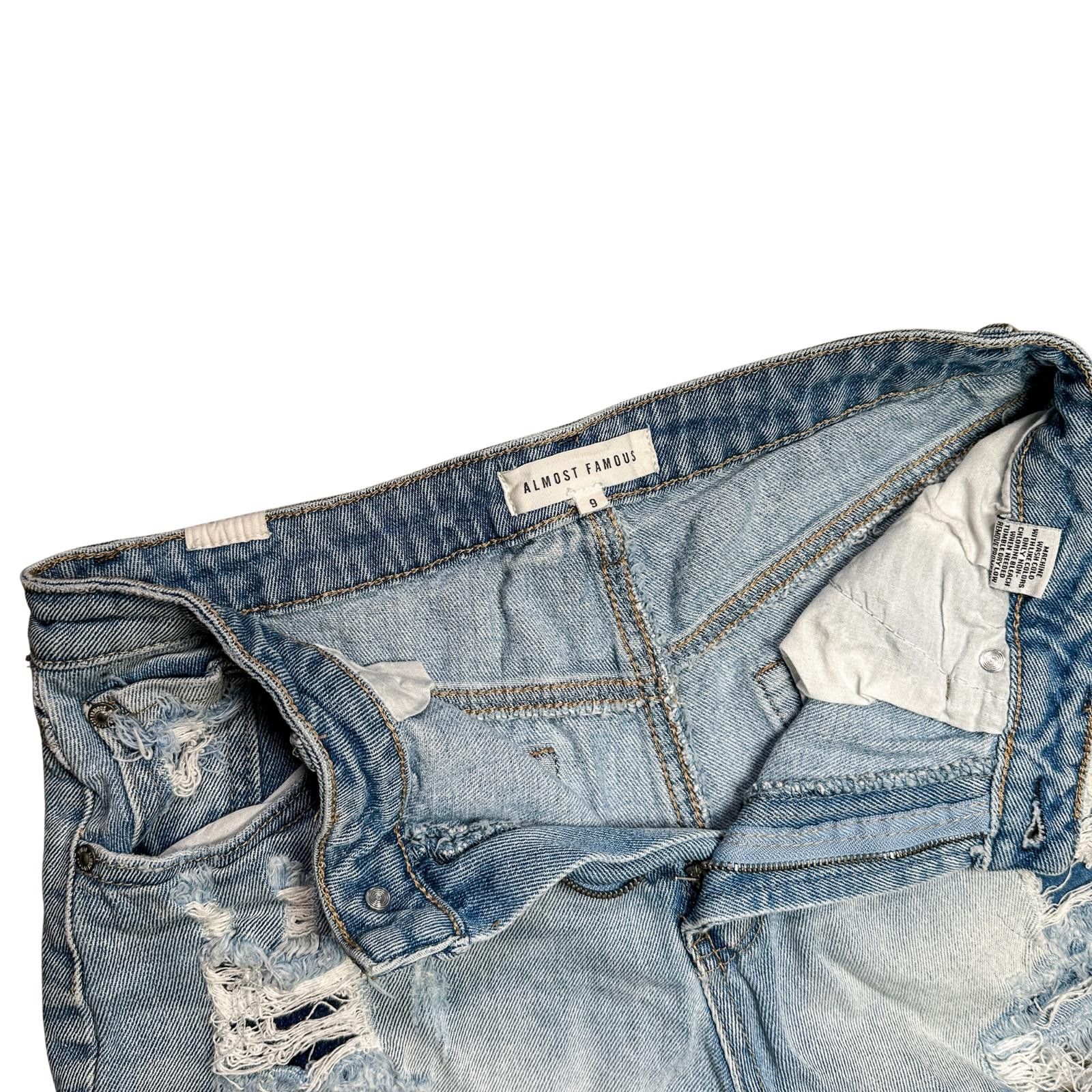 Almost Famous Almost Famous Distressed Cutoff Denim Shorts 9 Light Wash Size 28" / US 6 / IT 42 - 8 Thumbnail