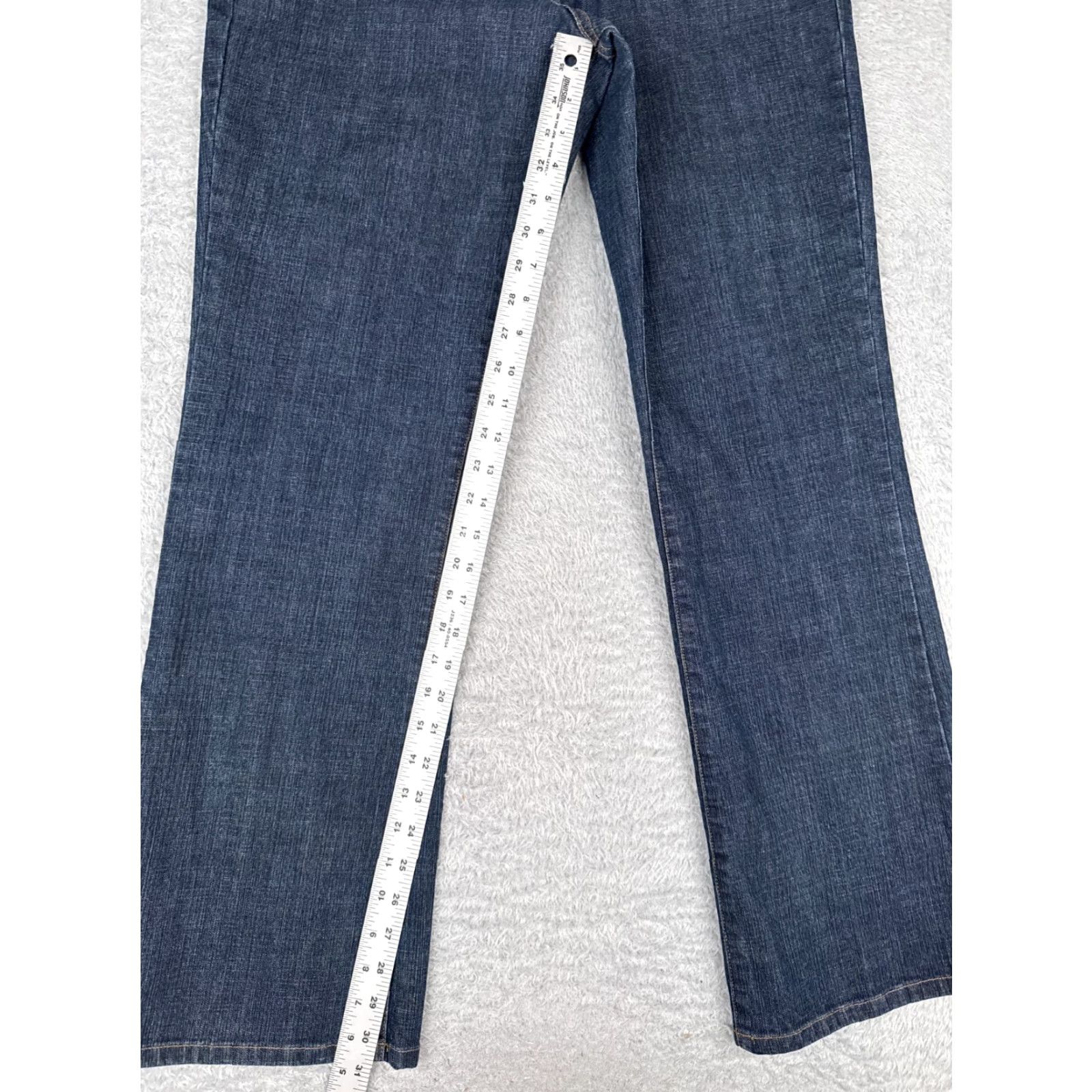 Vintage Bobbie Brooks Jeans Women 14 Blue Denim Bootcut Mid Rise Cotton Blend 33x31 Distressed Zip 5-Pocket Womens Size 36" / US 14 / IT 50 - 7 Thumbnail
