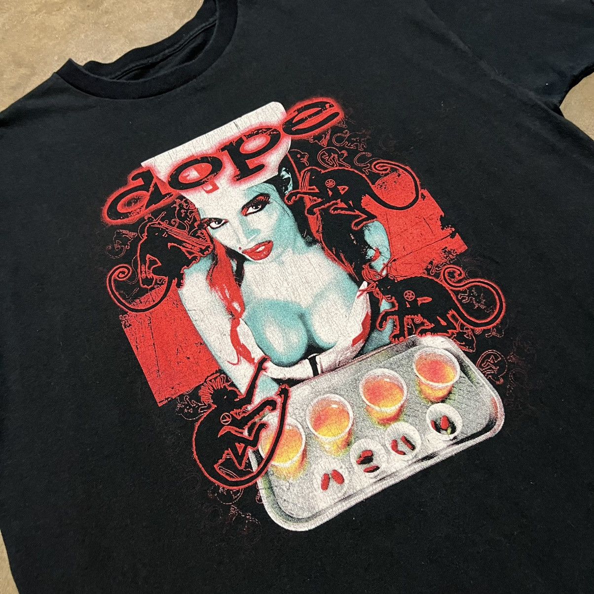 Band Tees Vintage Dope Band Tee Love to Hate You Metal Grunge Punk Y2K Size US XL / EU 56 / 4 - 4 Thumbnail