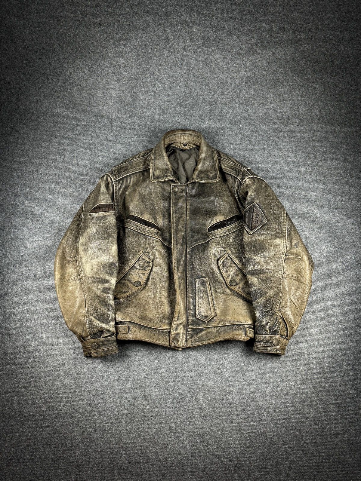 Vintage Vintage distressed leather bomber jacket Size US L / EU 52-54 / 3 - 10 Thumbnail