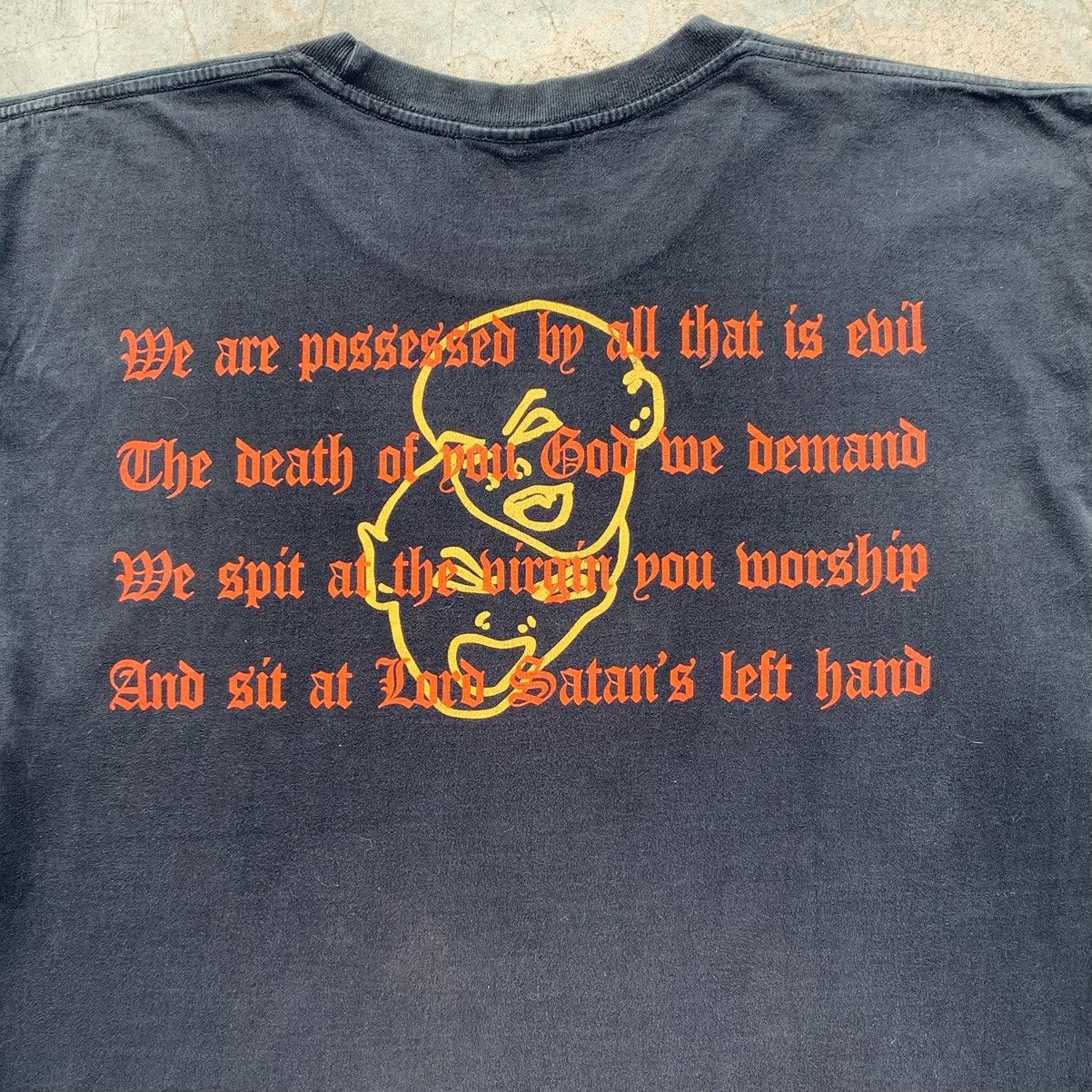 Band Tees VENOM *WELCOME TO HELL* Size US XL / EU 56 / 4 - 4 Thumbnail
