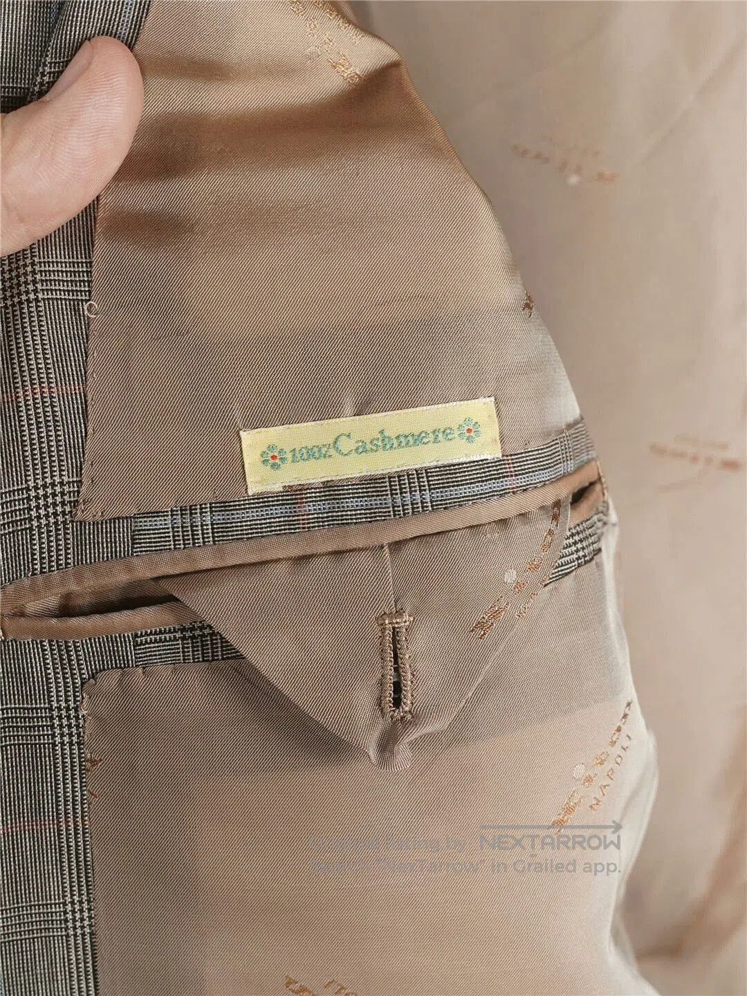 Kiton Kiton Cashmere Suit Jacket for Sale. Size US M / EU 48-50 / 2 - 9 Thumbnail