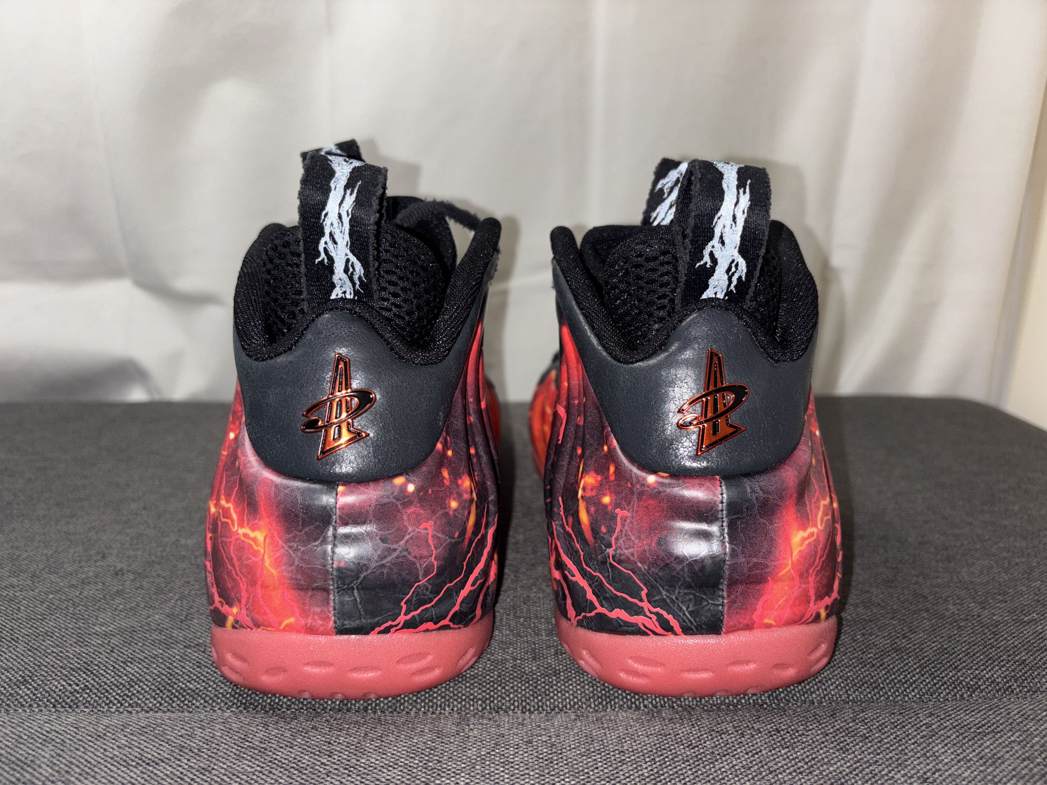 Nike Nike Air Foamposite One PRM Stranger Things 13 IR7336-001 Size US 13 / EU 46 - 8 Thumbnail