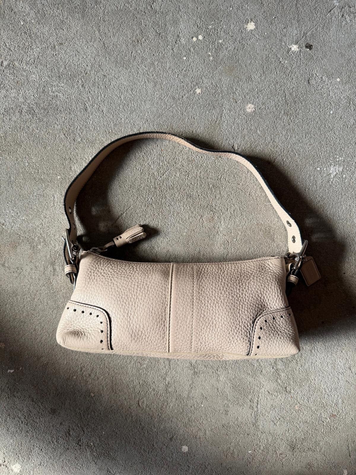Coach Coach Signature Hampton Baguette Leather Shoulder Bag Cream Size ONE SIZE - 1 Thumbnail