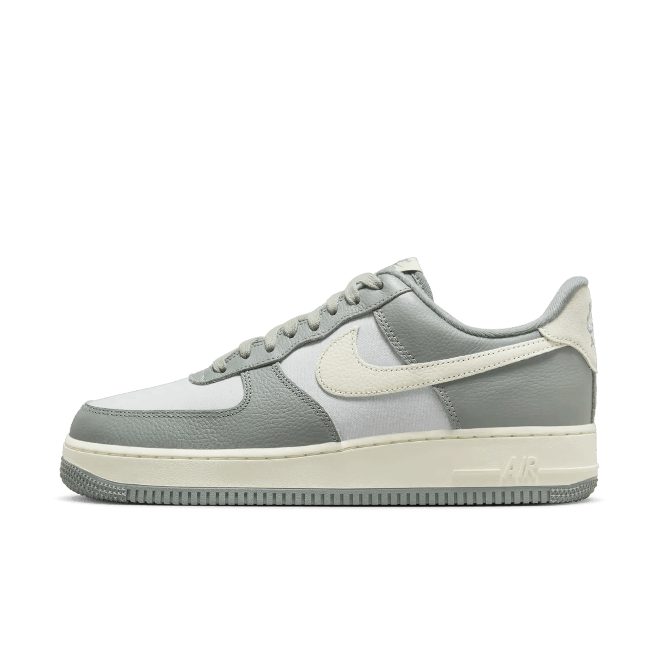 Nike 💚 2023 Nike Air Force 1 '07 LX Mica Green/Coconut Milk NEW Size US 8 / EU 41 - 1 Thumbnail