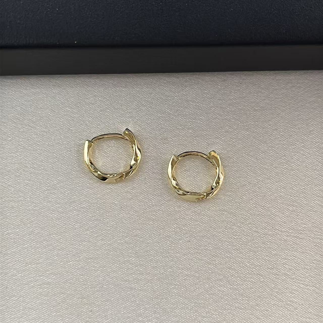 Other 13mm Irregularly Twisted Small Hoop Earrings for Women Size ONE SIZE - 1 Thumbnail